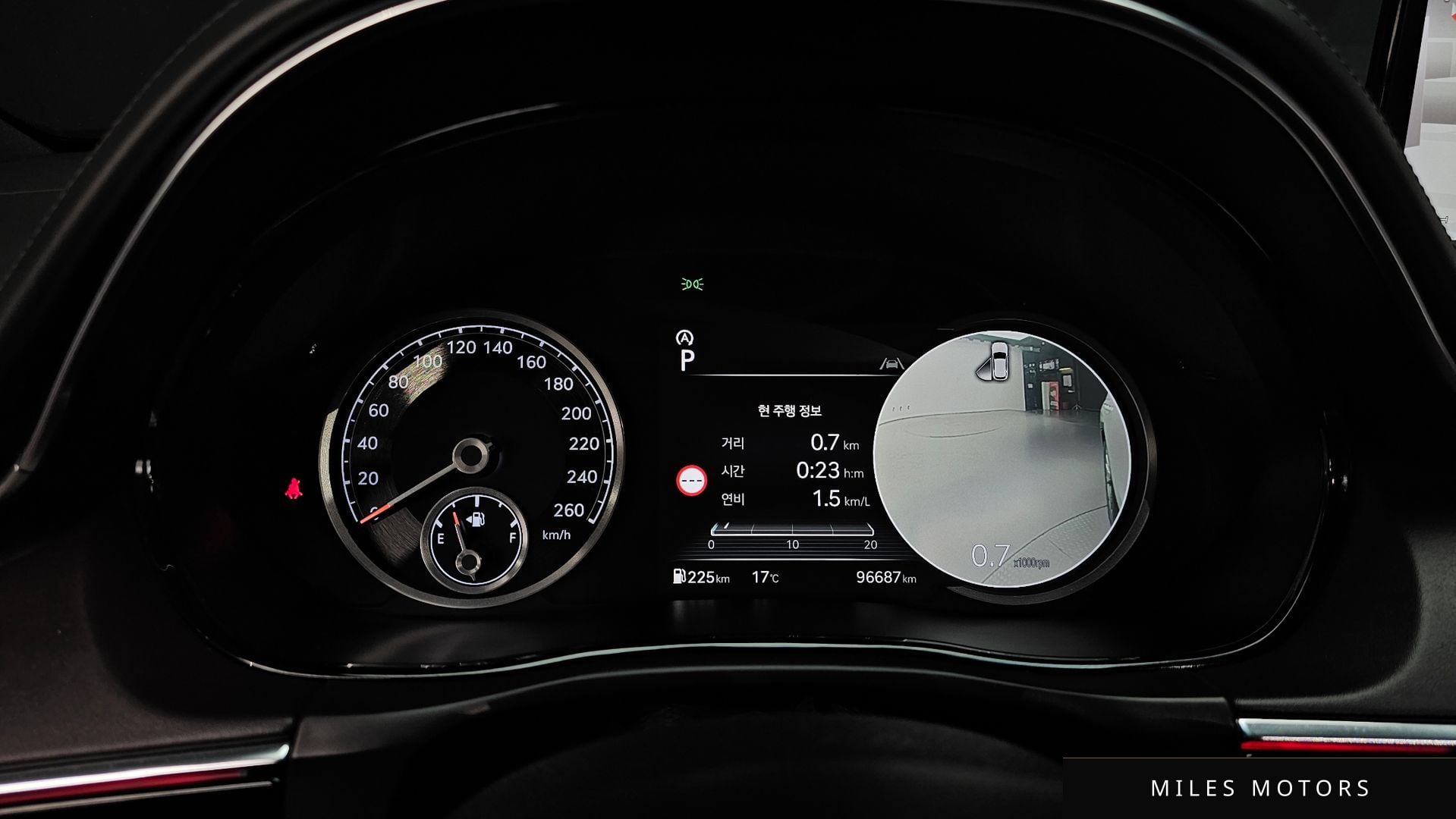 Genesis GV70 2022 — миниатюра 11