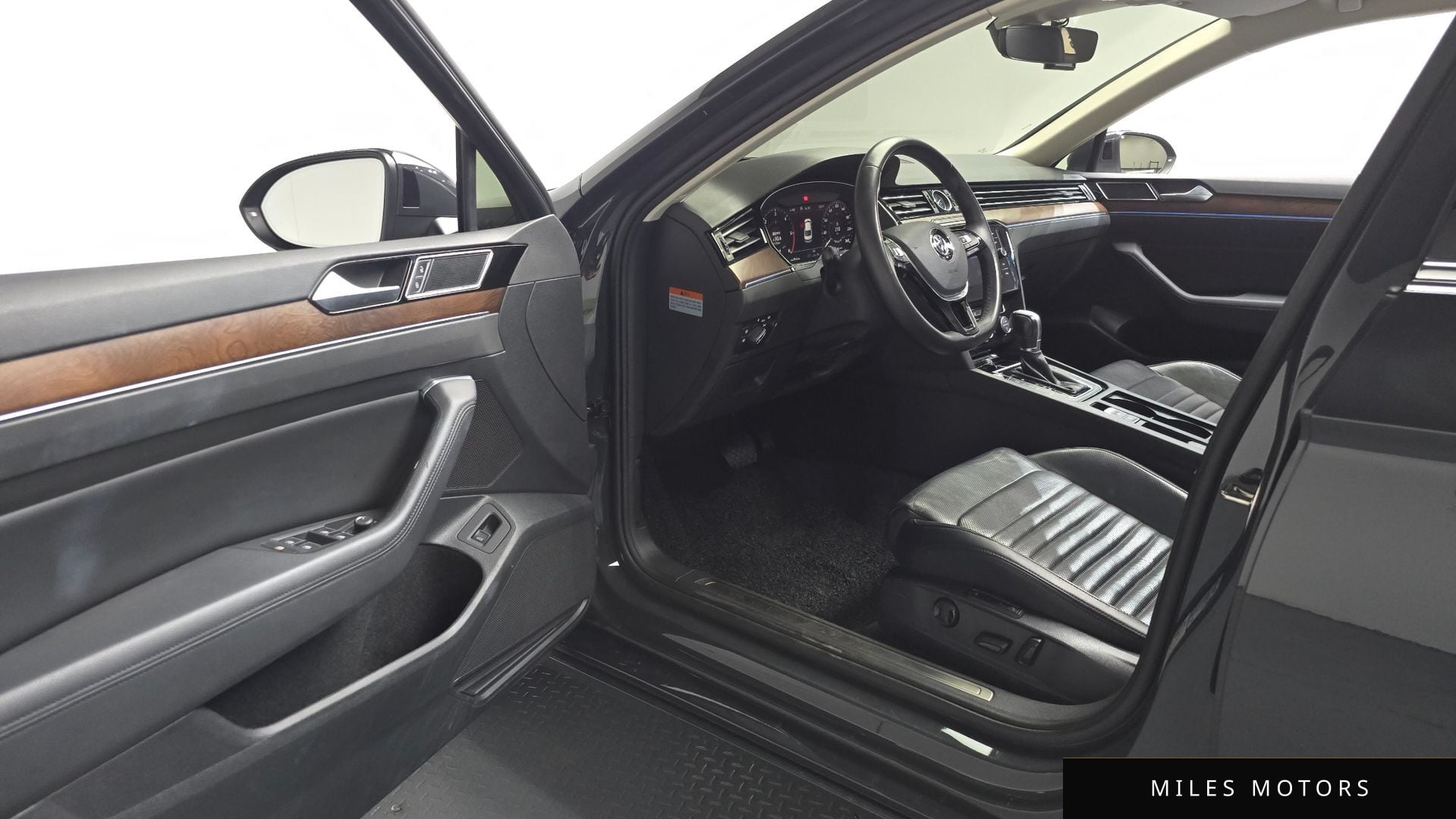 Volkswagen Passat 2018 — миниатюра 10