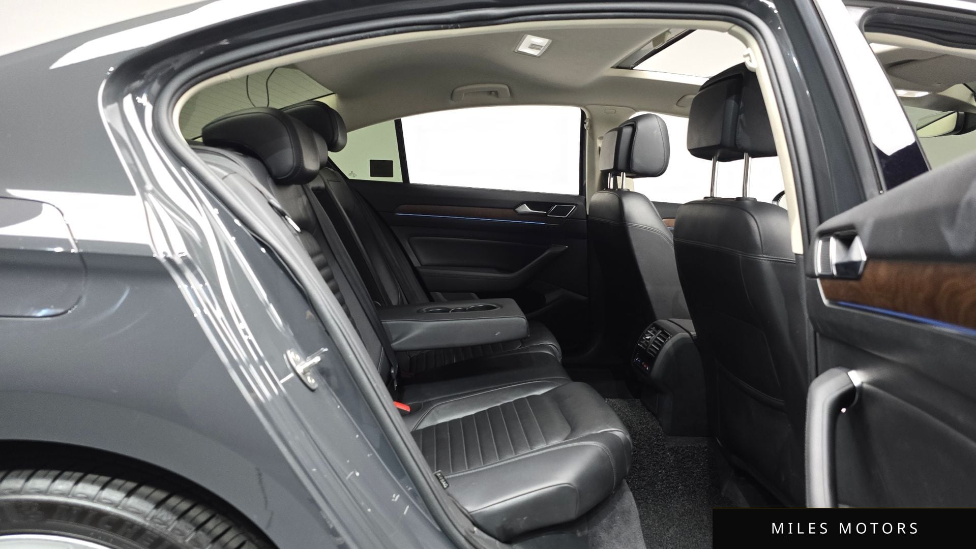 Volkswagen Passat 2018 — миниатюра 12