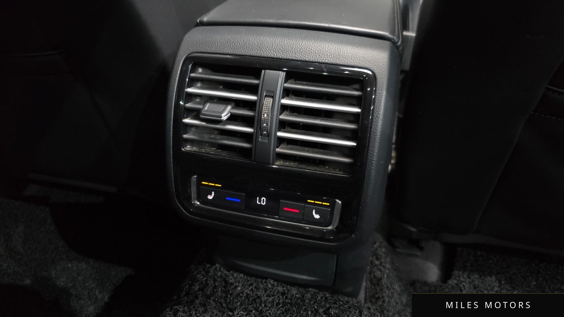 Volkswagen Passat 2018 — миниатюра 19