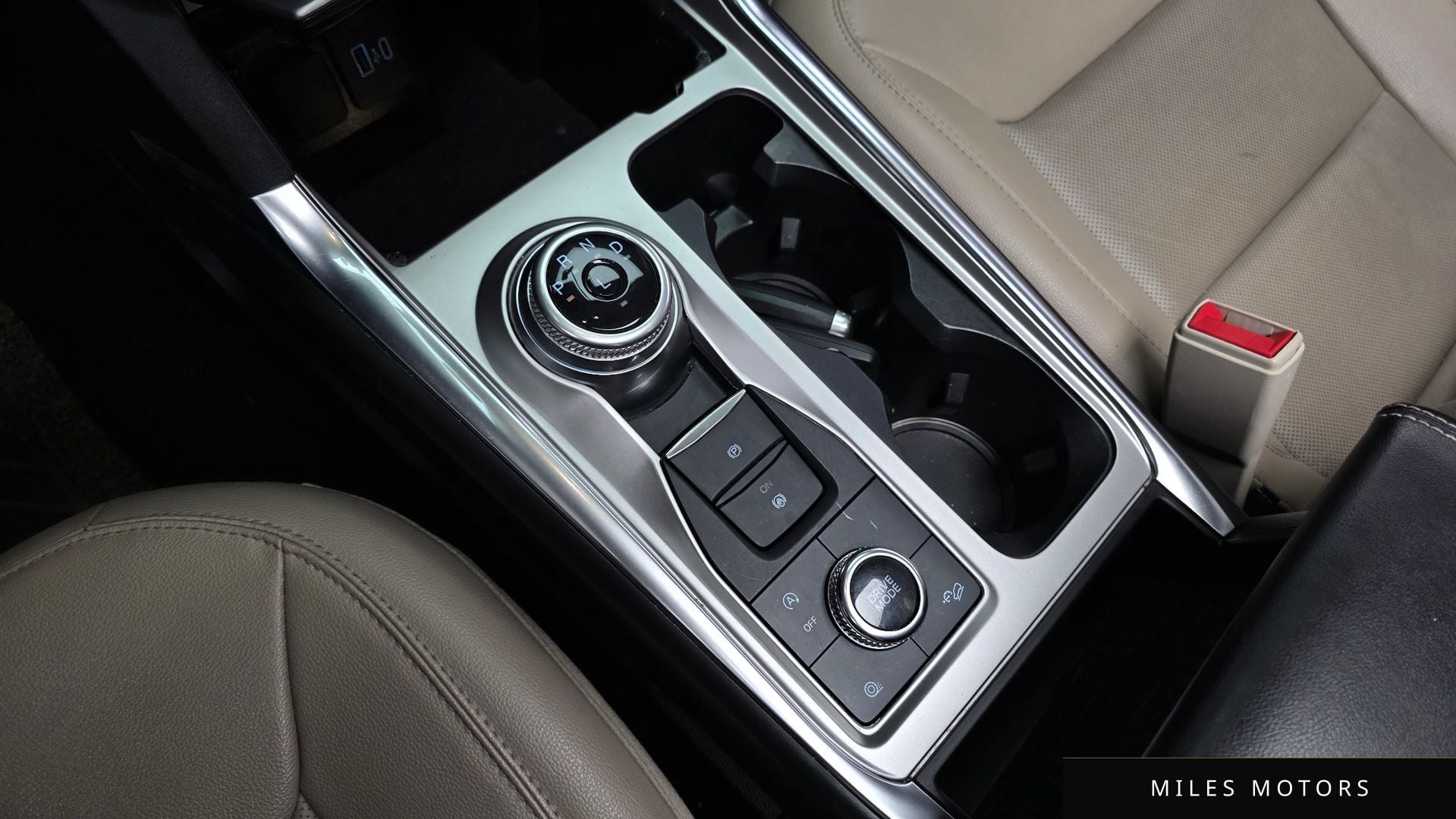 Ford Explorer 2021 — миниатюра 12