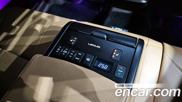 Лексус ES300h 2021 — миниатюра 25