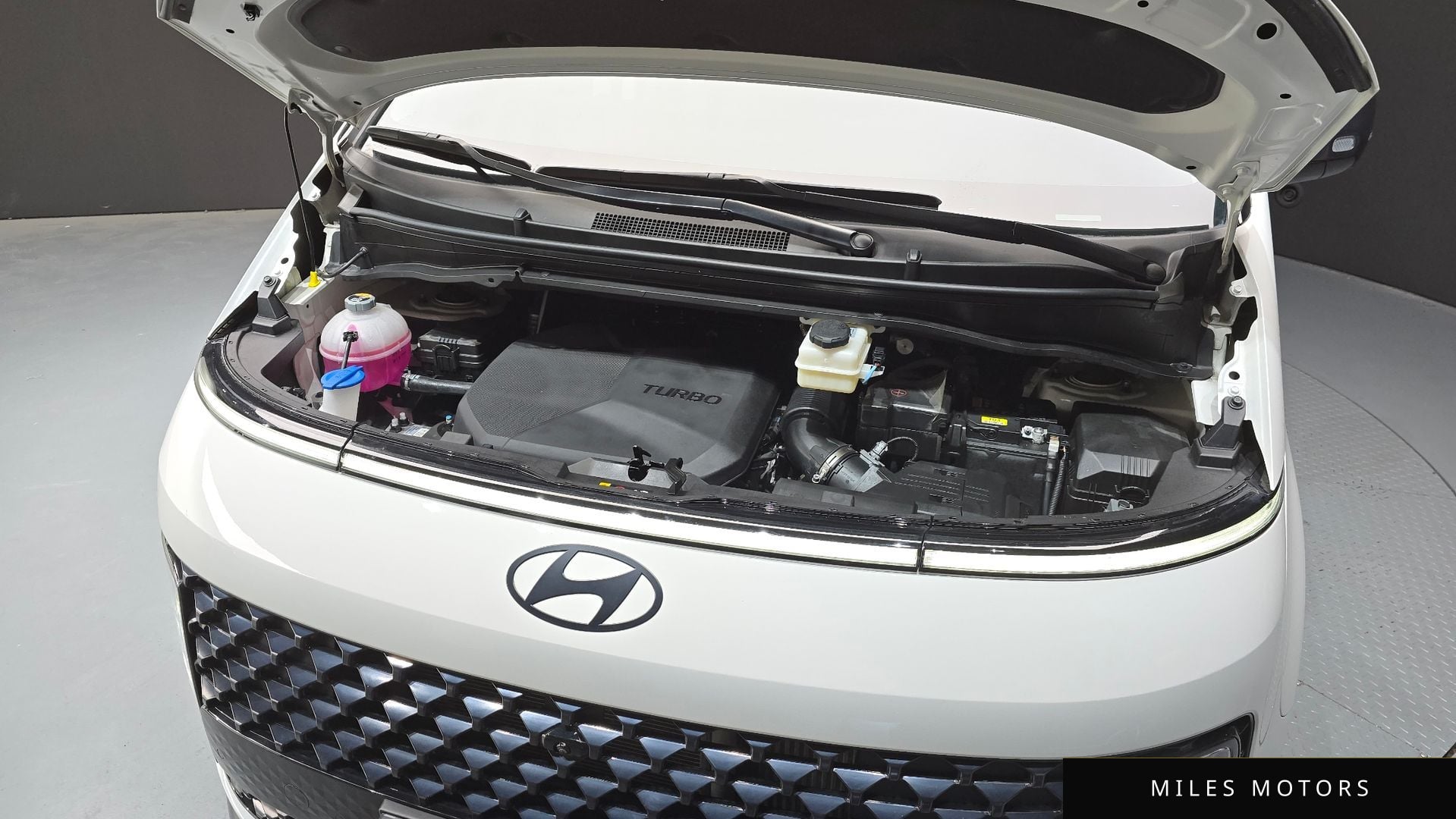 Hyundai Staria 2025 — миниатюра 6