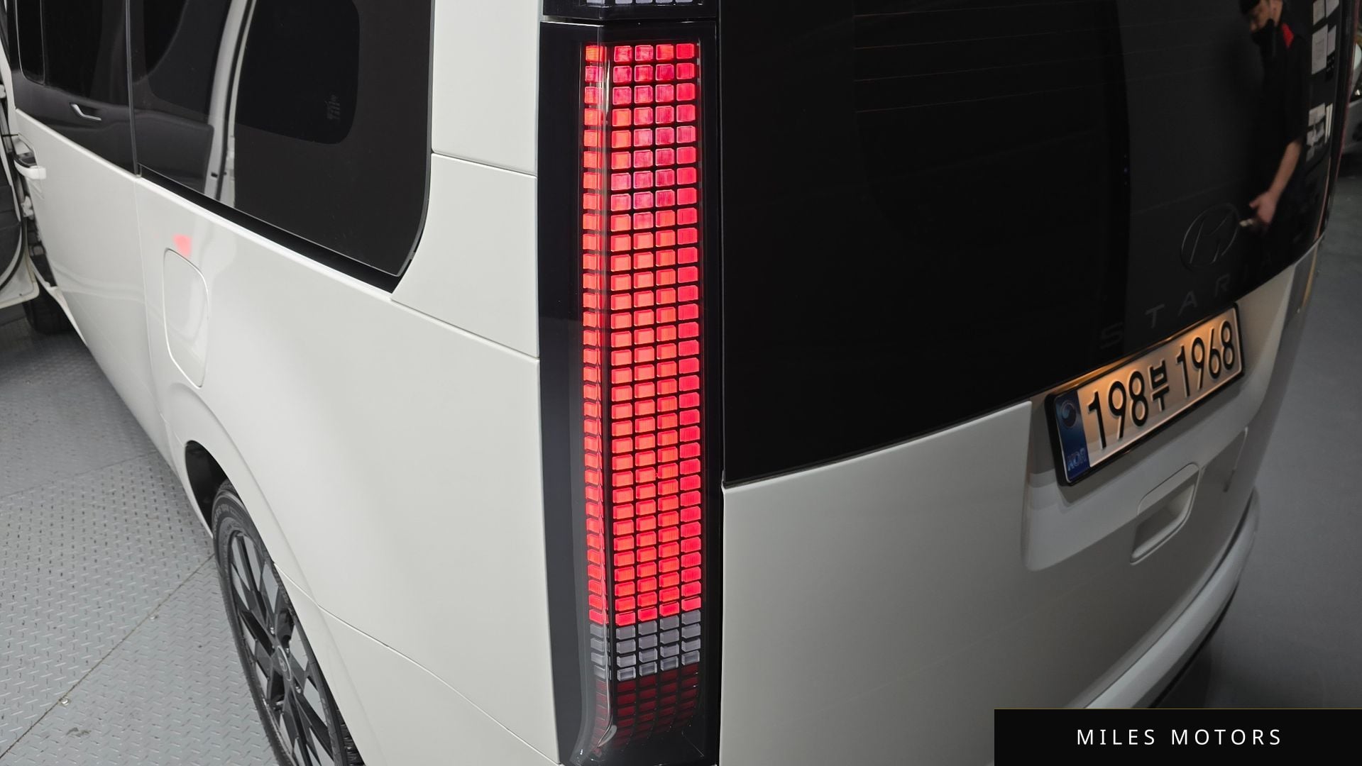 Hyundai Staria 2025 — миниатюра 9