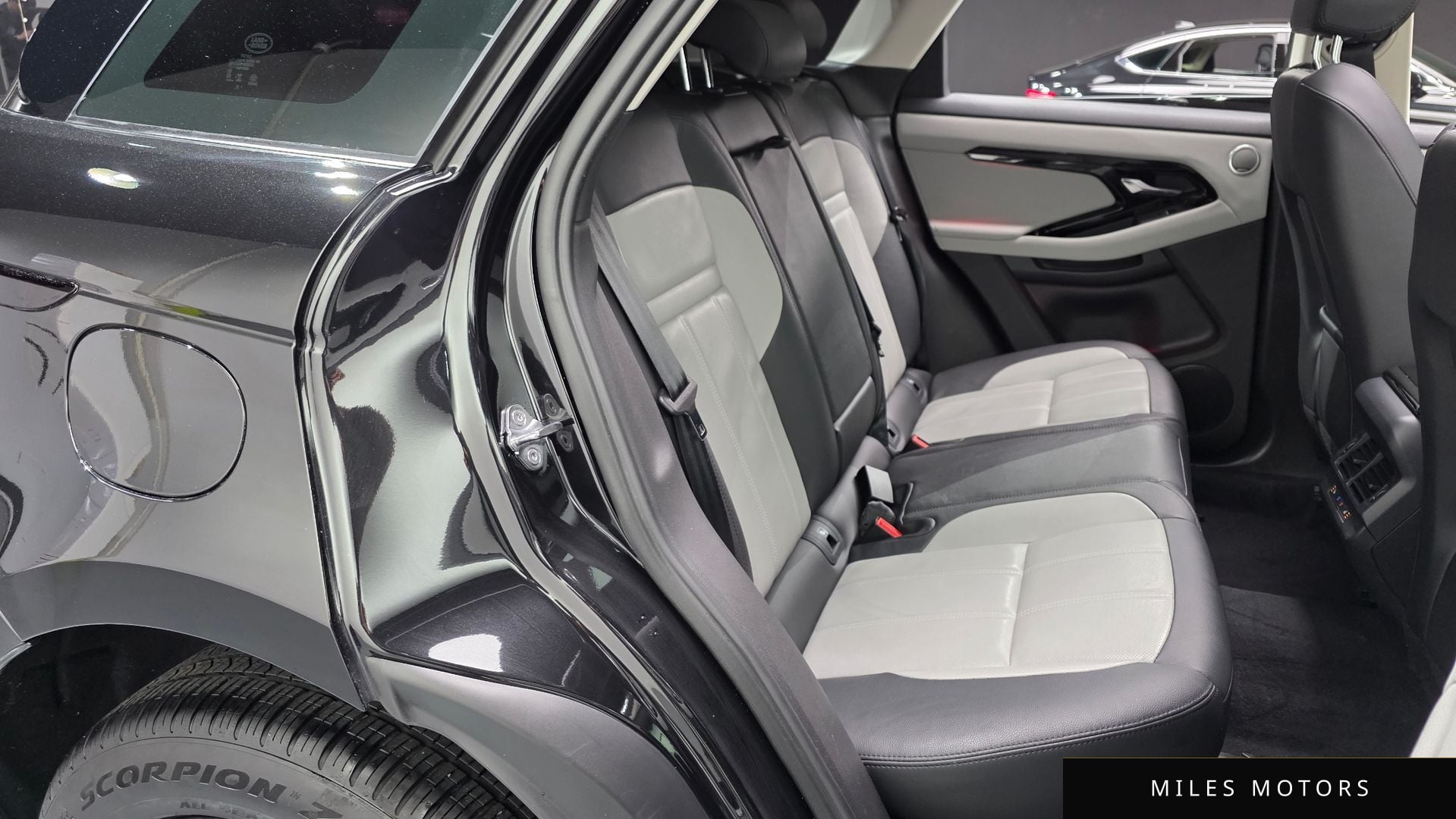 Land Rover Range Rover Evoque 2025 — миниатюра 11