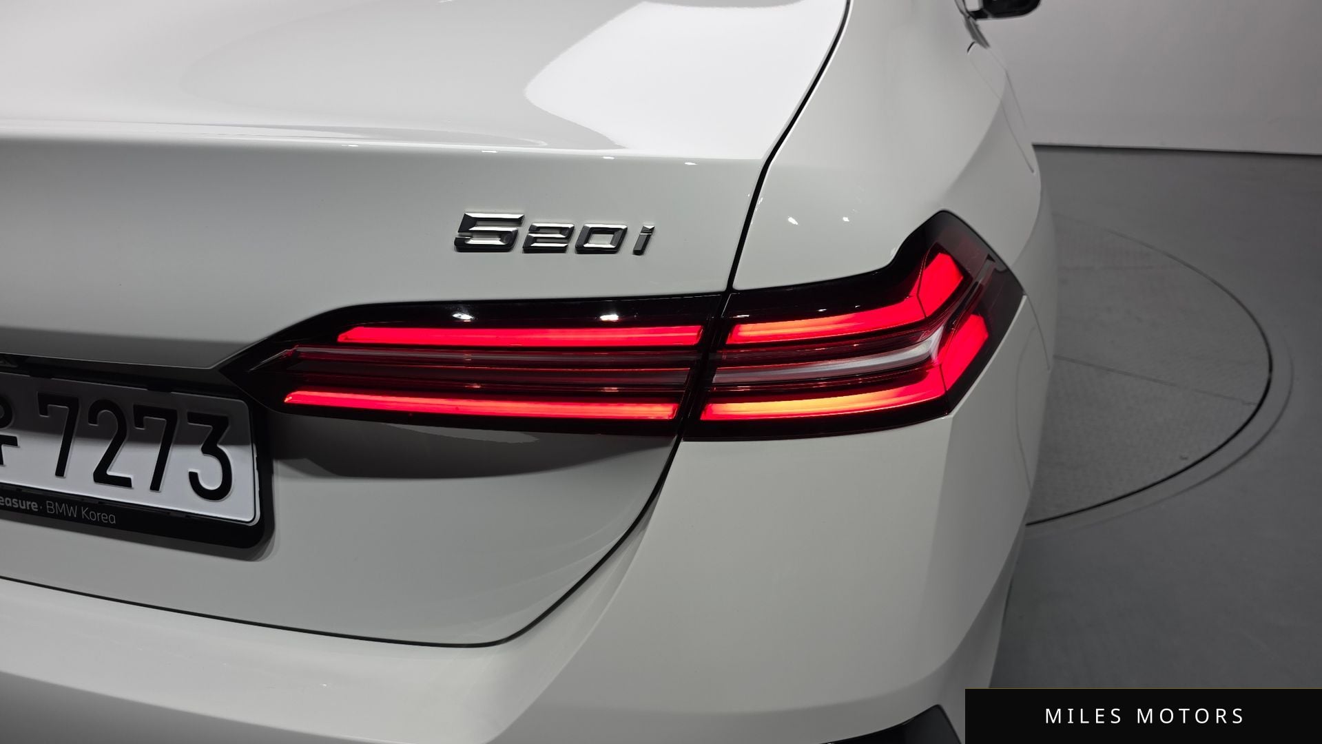 BMW 5 Series (G60) 2025 — миниатюра 9