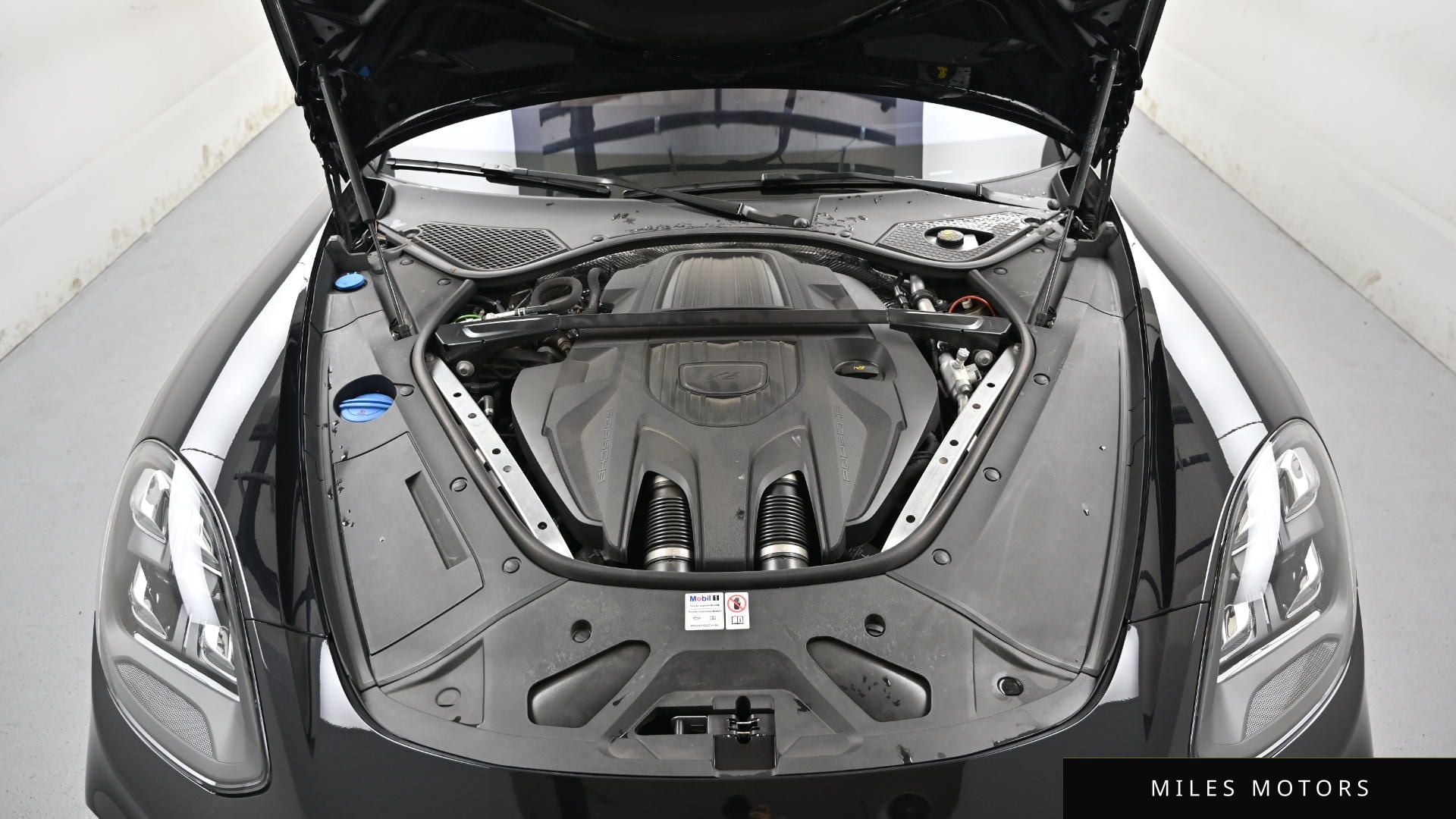 Porsche Panamera 2023 — миниатюра 6