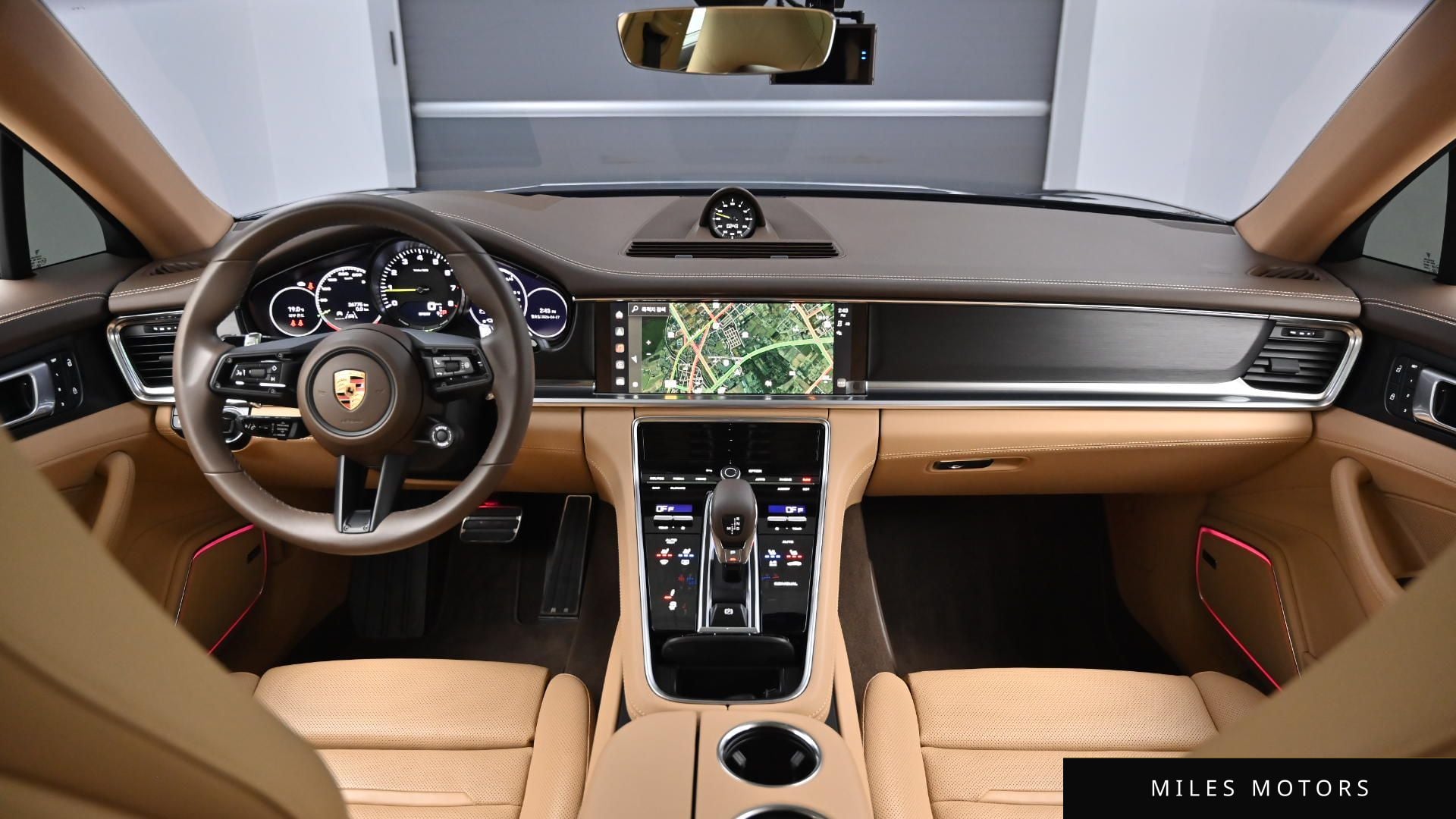 Porsche Panamera 2023 — миниатюра 7
