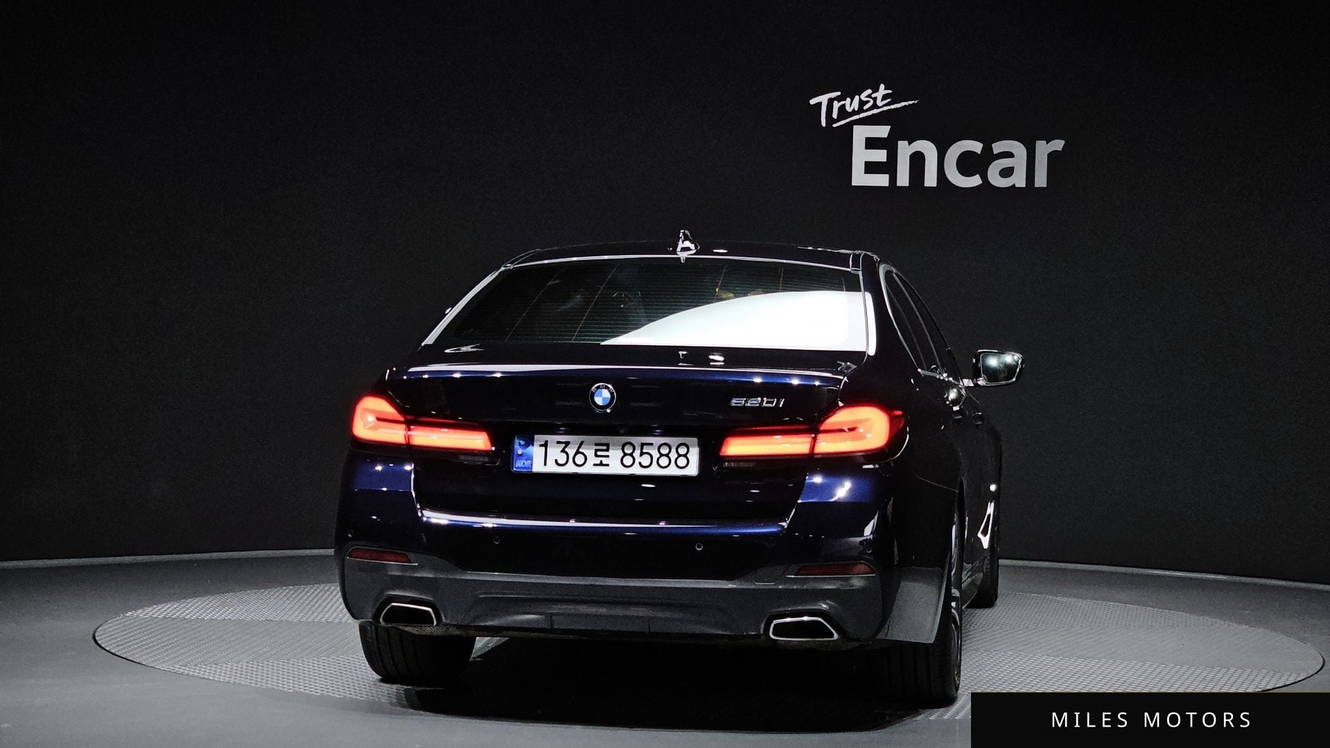 BMW 5 Series (G30) 2021 — миниатюра 4