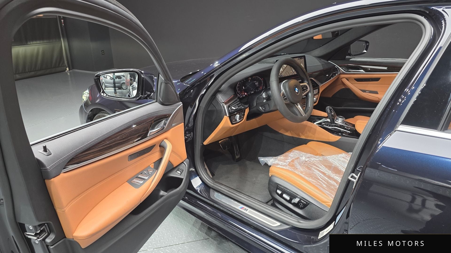 BMW 5 Series (G30) 2021 — миниатюра 13