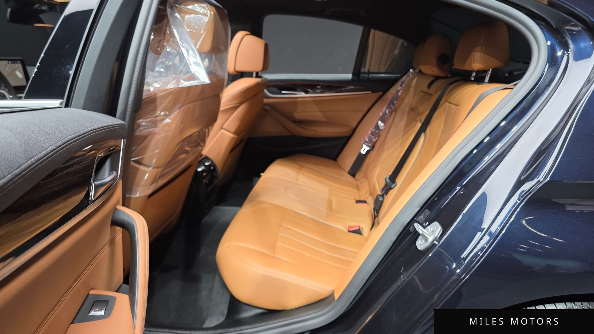 BMW 5 Series (G30) 2021 — миниатюра 18
