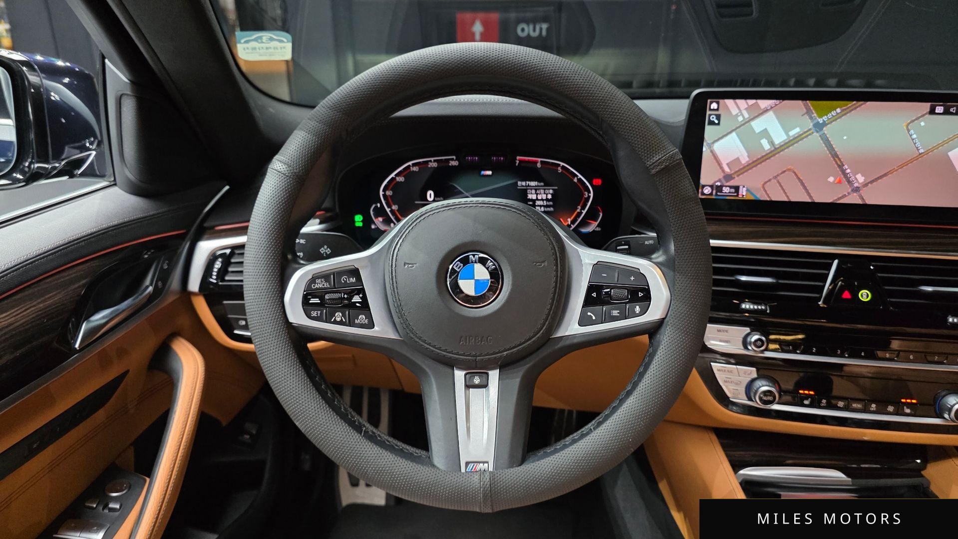 BMW 5 Series (G30) 2021 — миниатюра 19