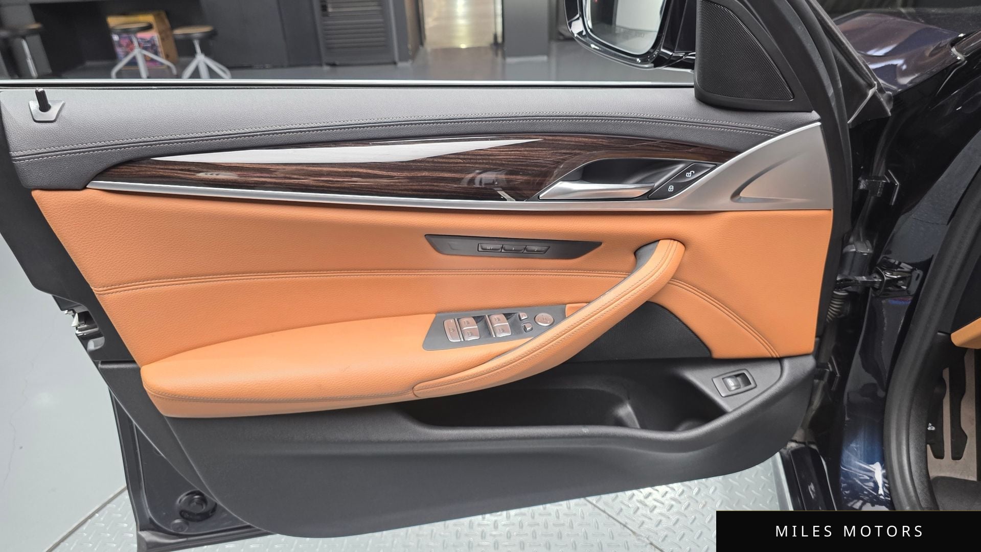 BMW 5 Series (G30) 2021 — миниатюра 14