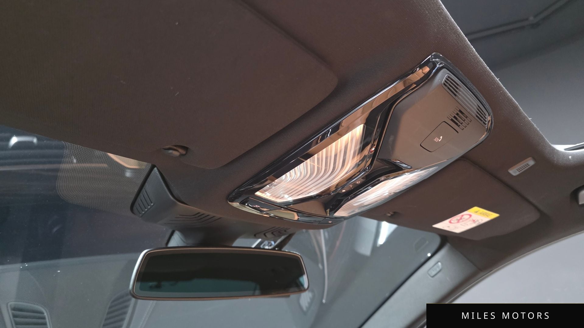 BMW 5 Series (G30) 2021 — миниатюра 28