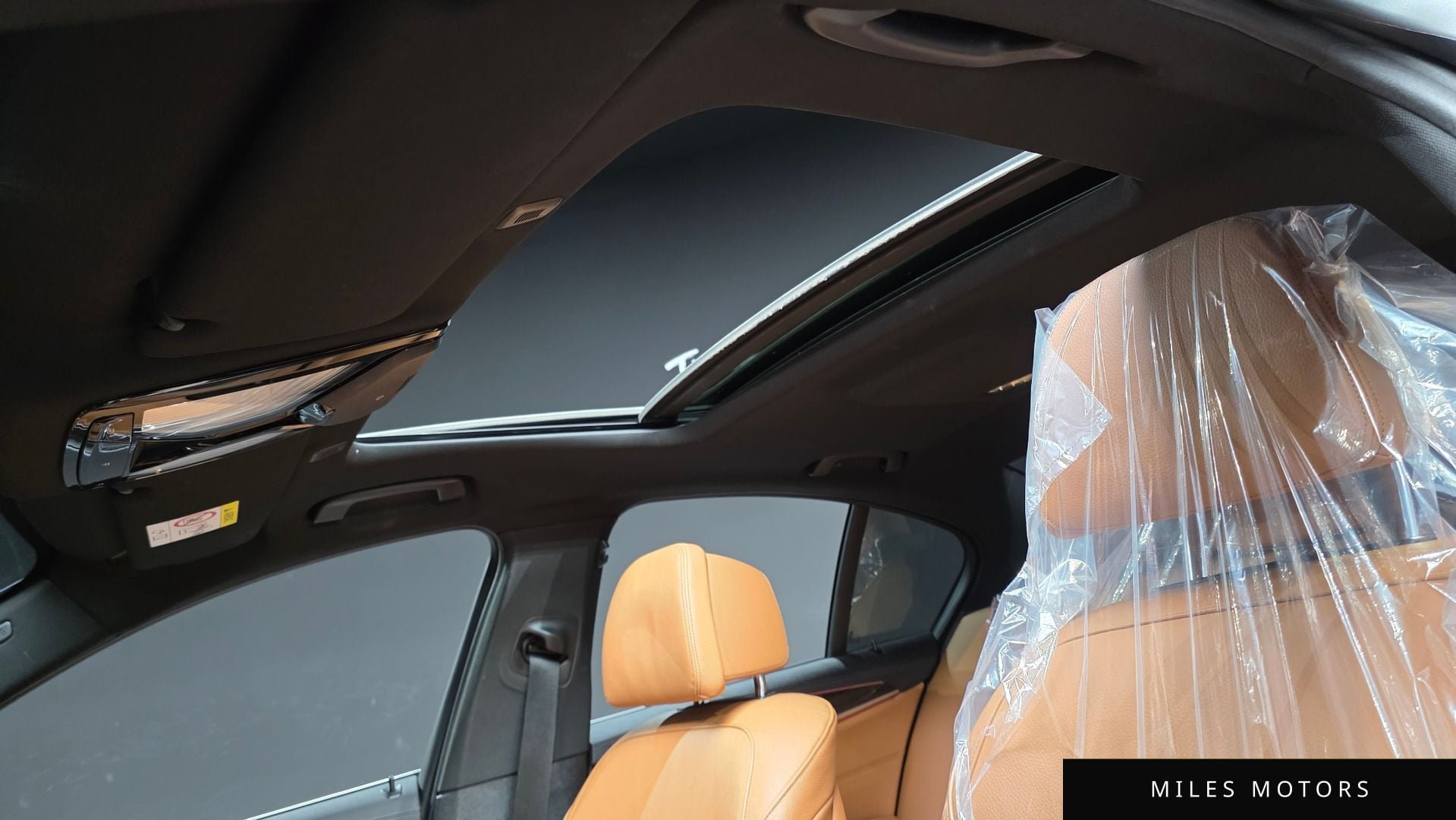 BMW 5 Series (G30) 2021 — миниатюра 29