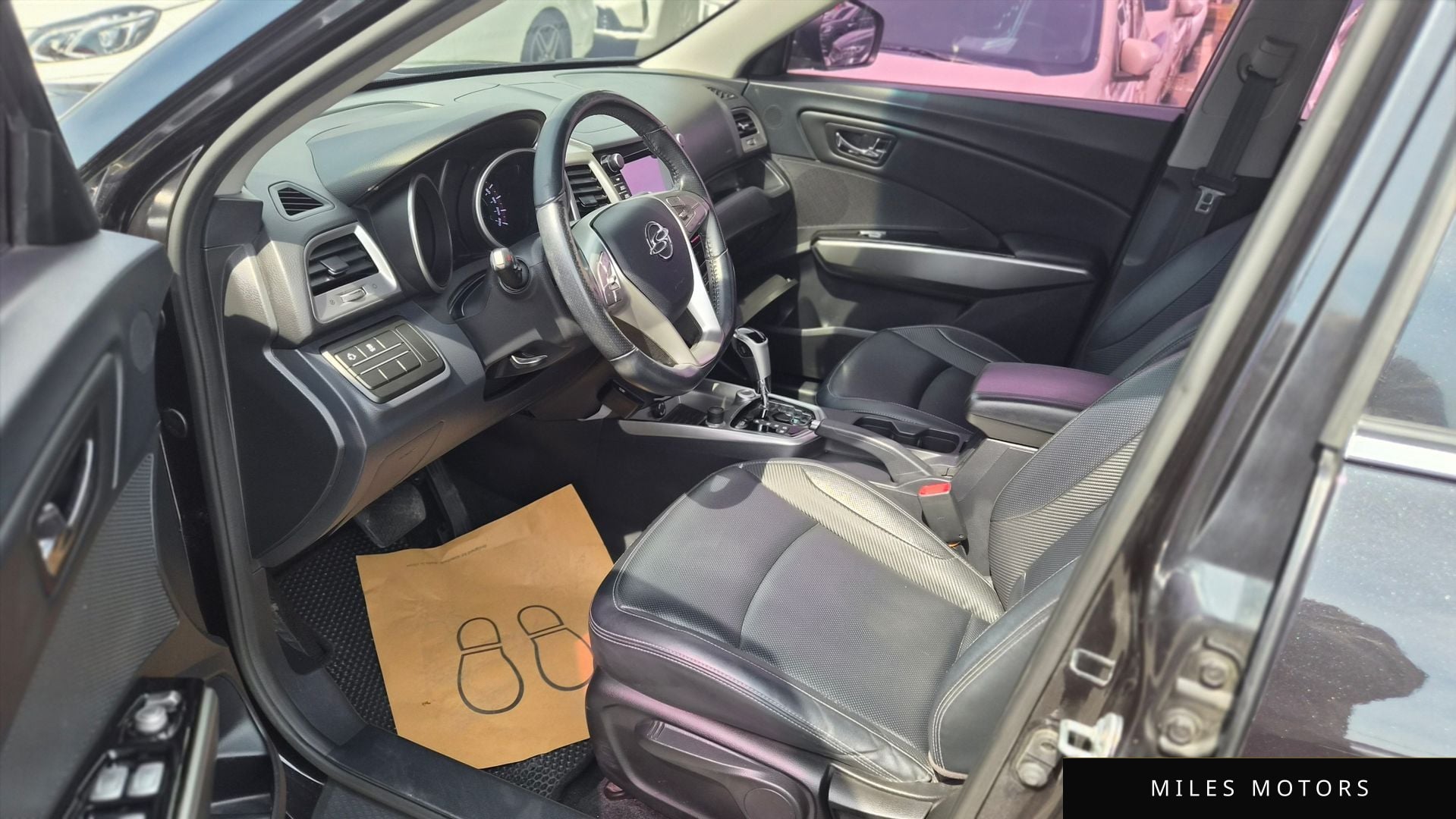 KG Mobility Tivoli 2016 — миниатюра 3