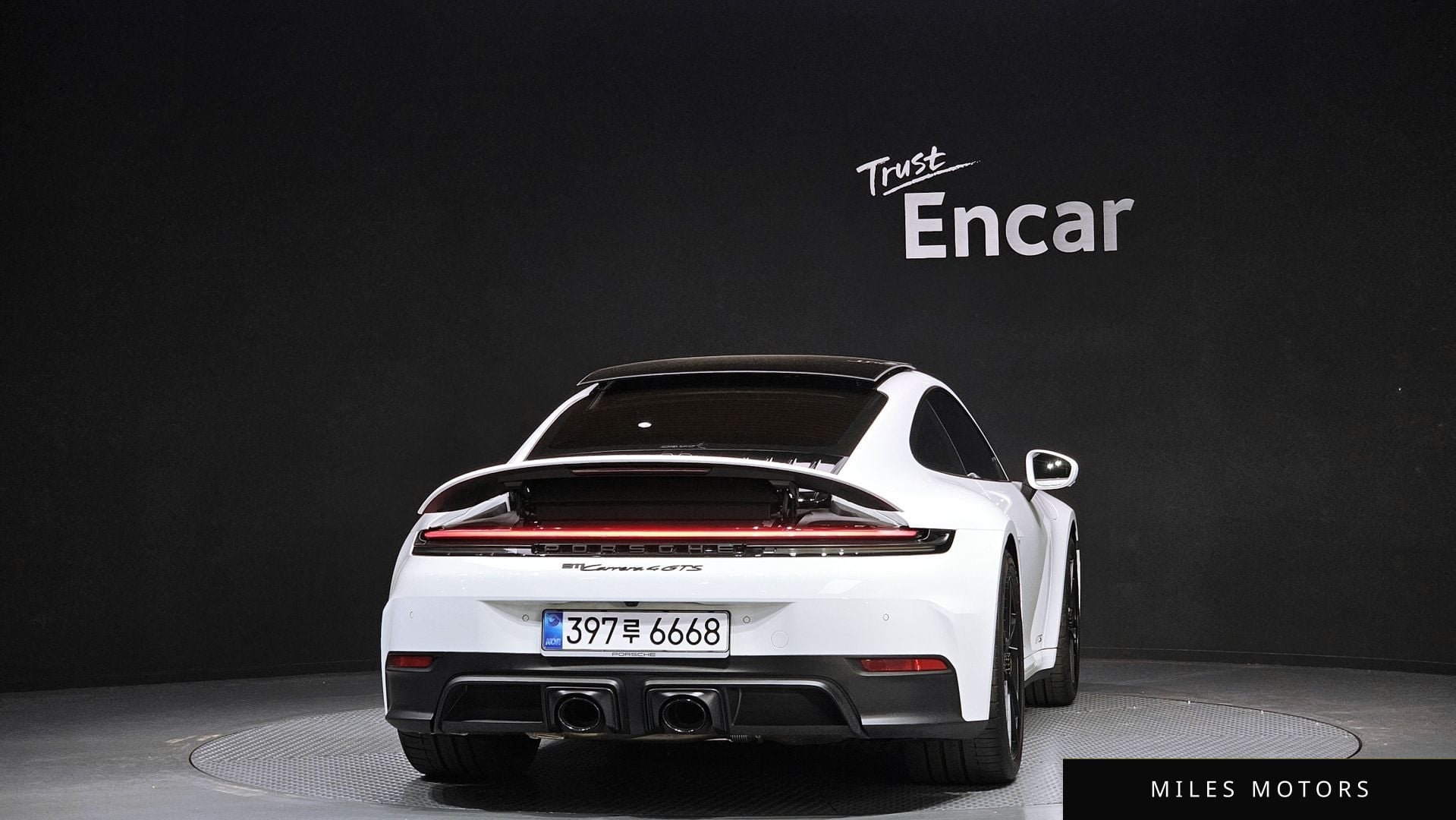 Porsche 911 (992) 2026 — миниатюра 4