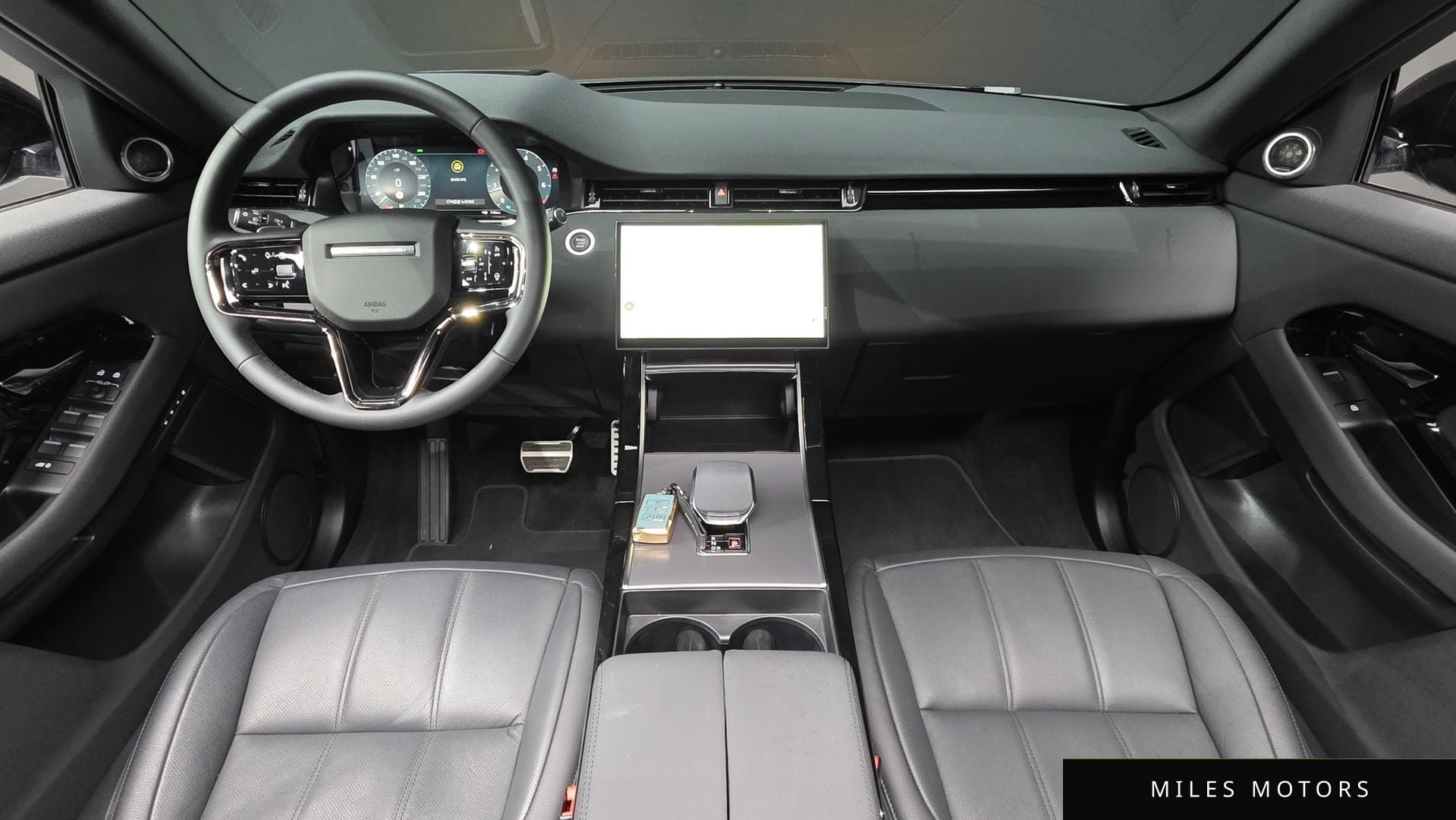 Land Rover Range Rover Evoque 2025 — миниатюра 10