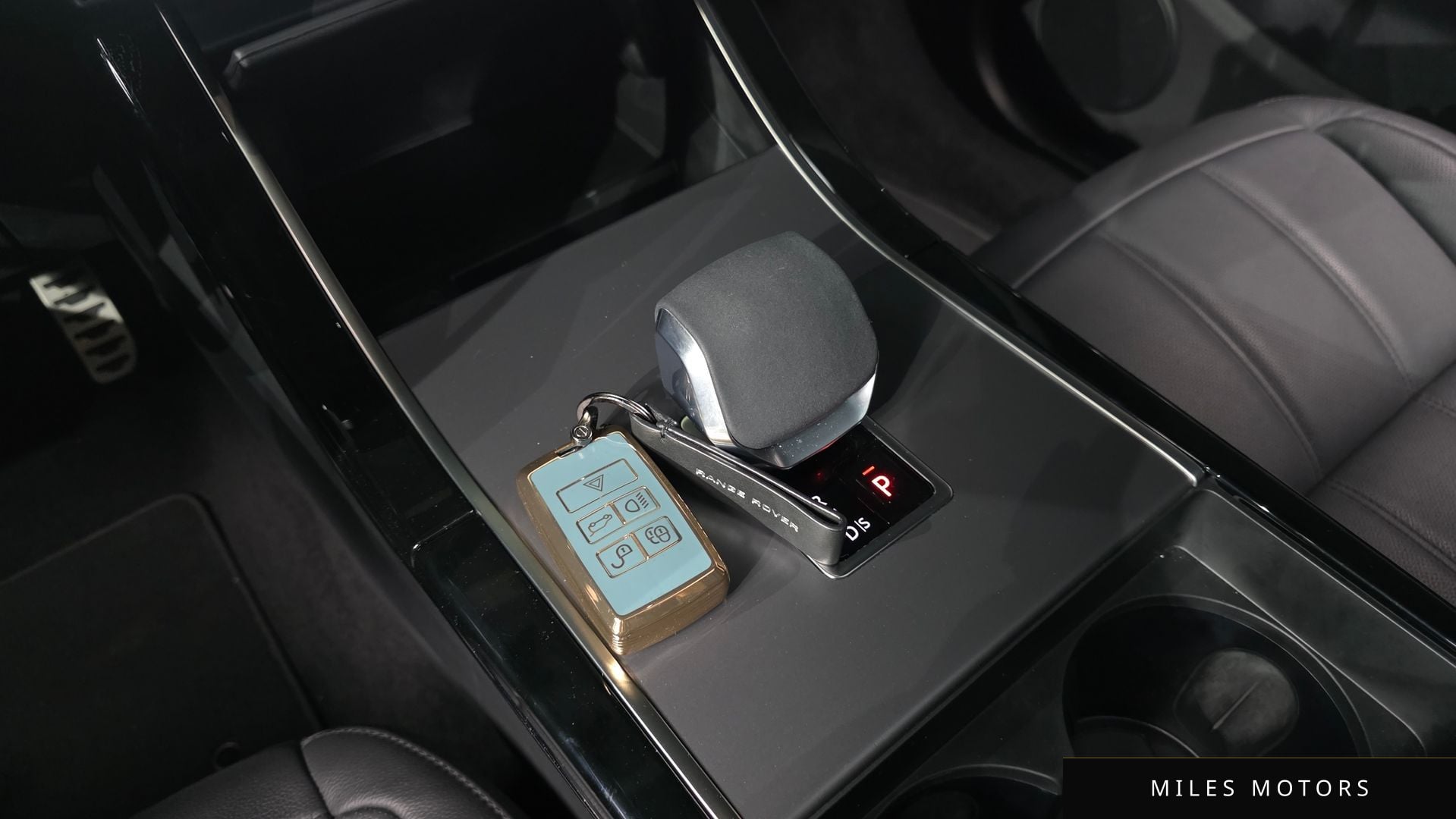 Land Rover Range Rover Evoque 2025 — миниатюра 12
