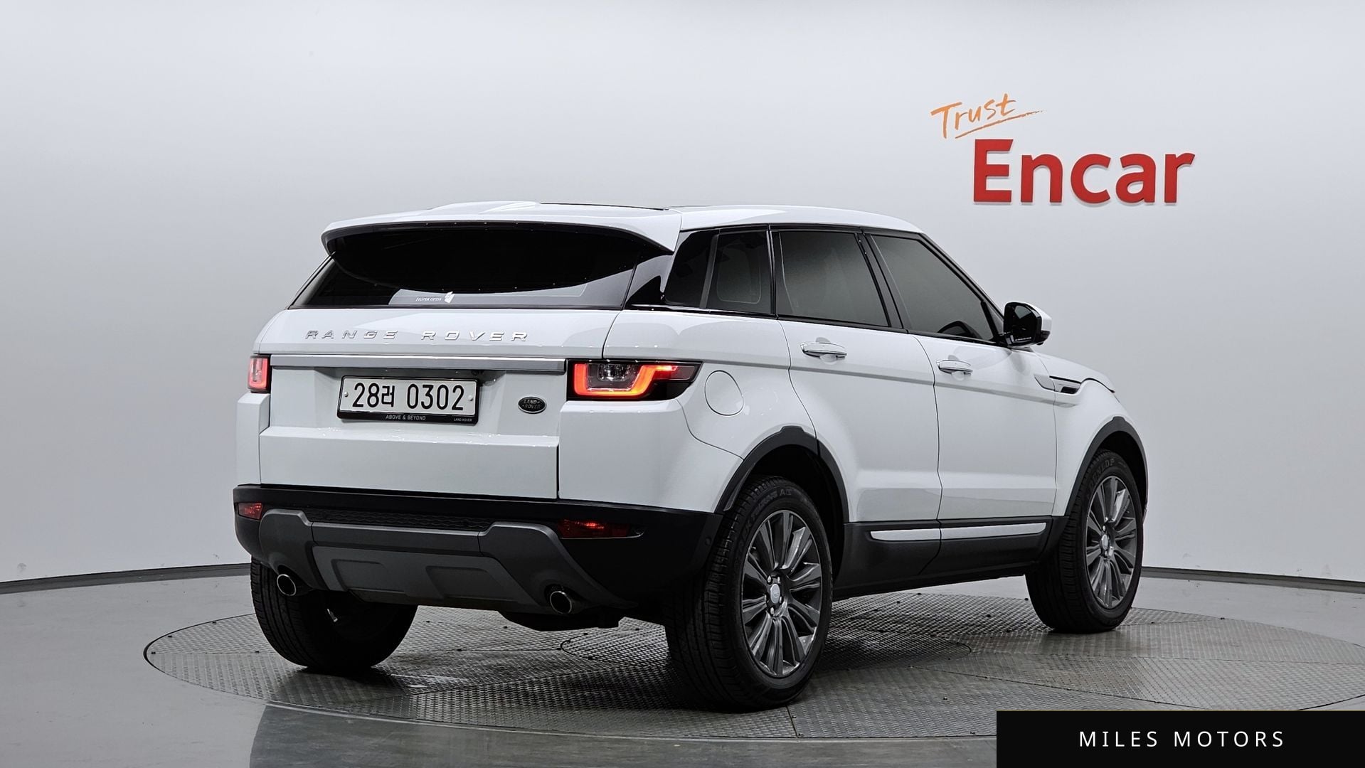 Land Rover Range Rover Evoque 2016 — фото 1 из 12