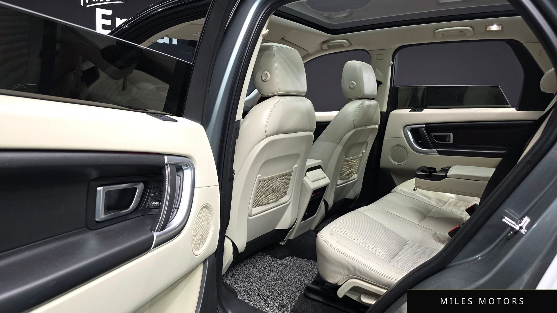 Land Rover Discovery Sport 2015 — миниатюра 11