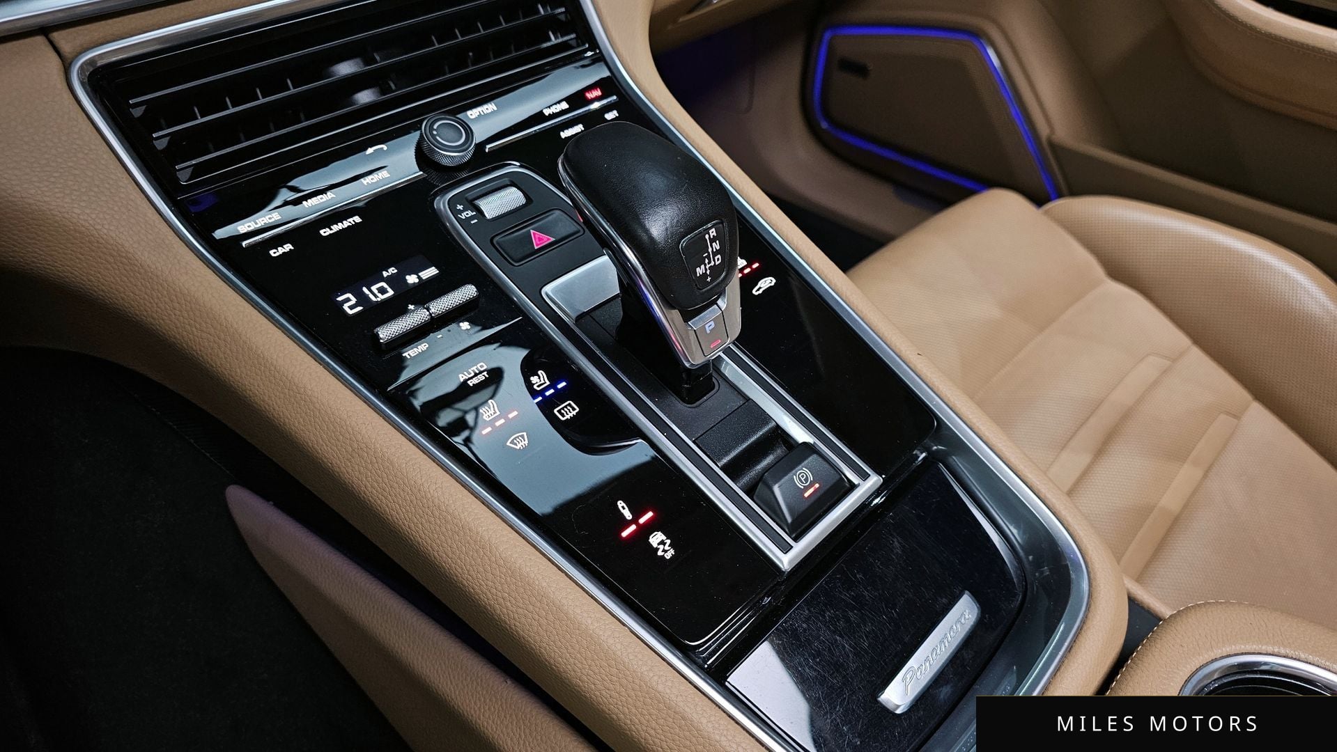 Porsche Panamera 2018 — миниатюра 9