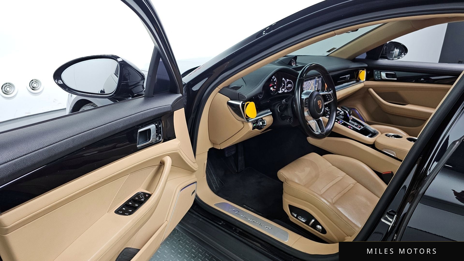 Porsche Panamera 2018 — миниатюра 10