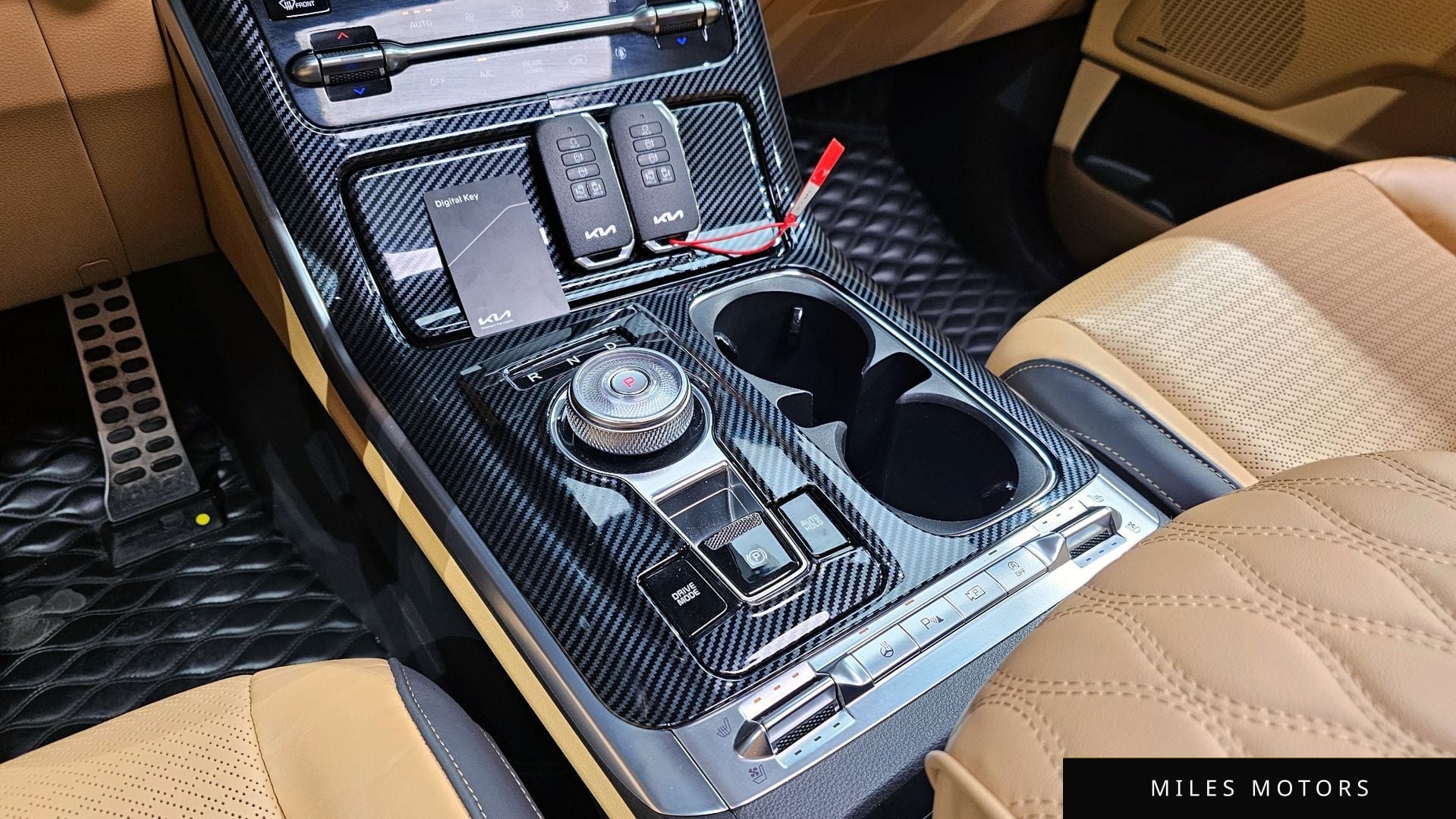 Kia Carnival 2023 — миниатюра 12