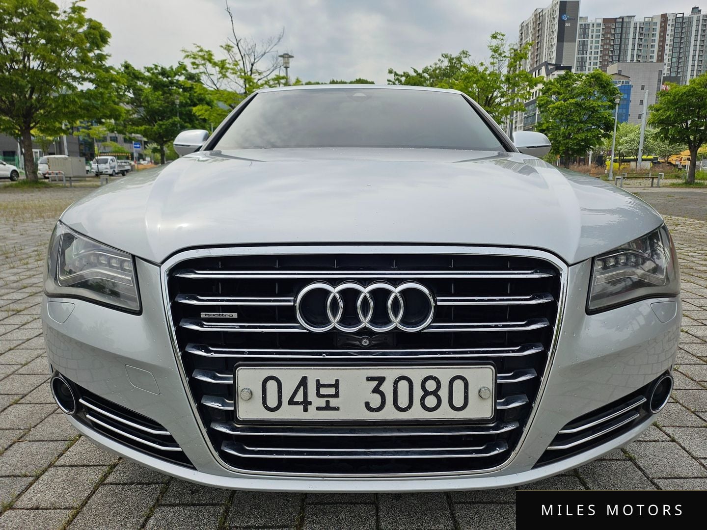 Audi A8 2014 — фото 1 из 12