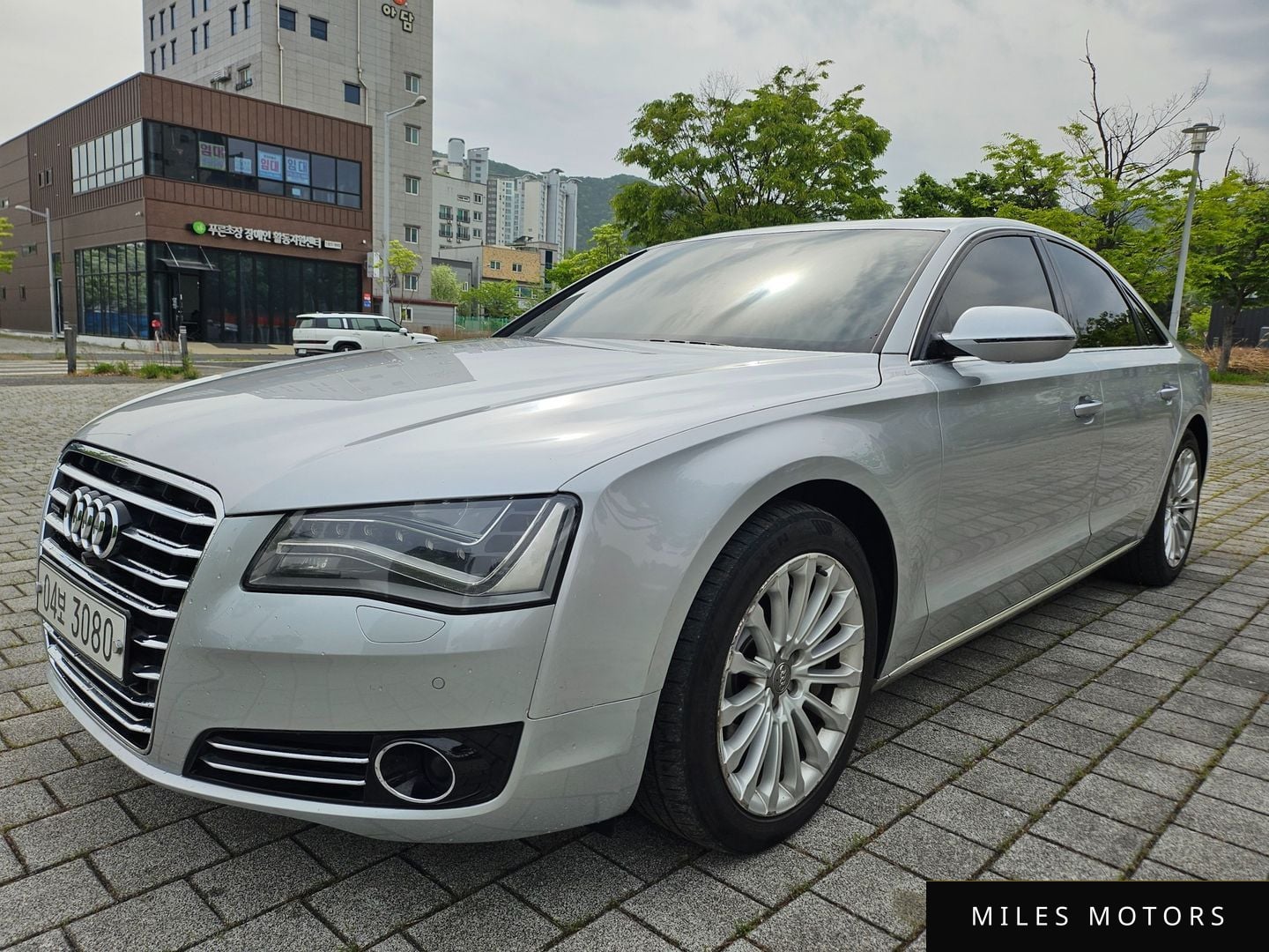 Audi A8 2014 — миниатюра 2