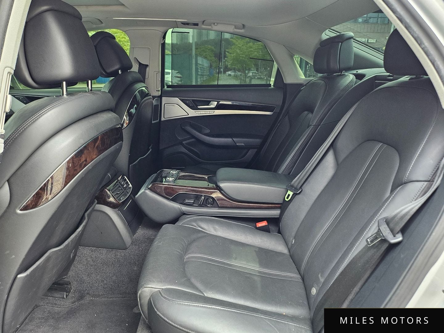Audi A8 2014 — миниатюра 10
