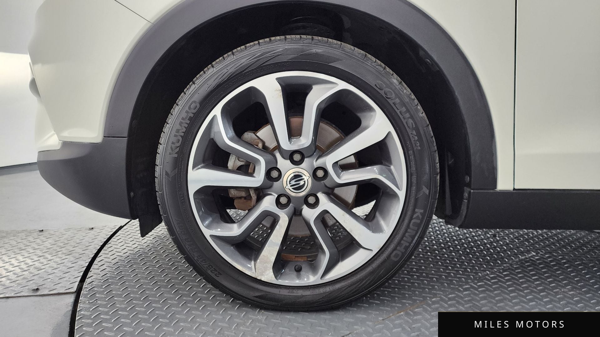 KG Mobility Tivoli 2015 — миниатюра 5