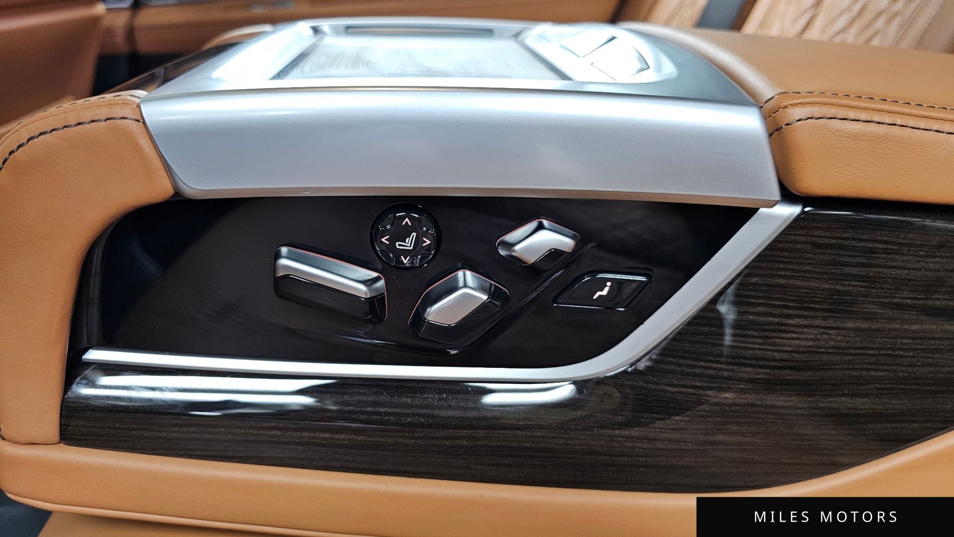 BMW 7시리즈 (G11) 2021 — миниатюра 30