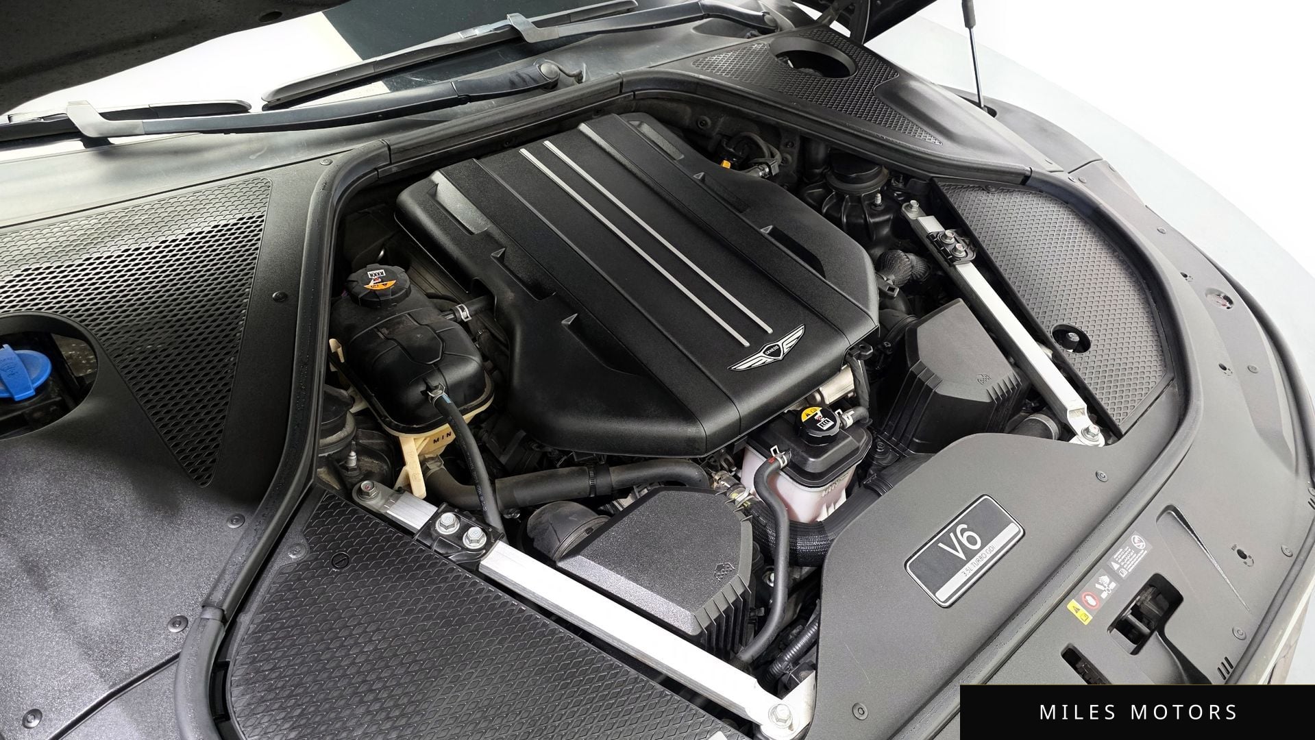 Genesis G90 (RS4) 2022 — миниатюра 6
