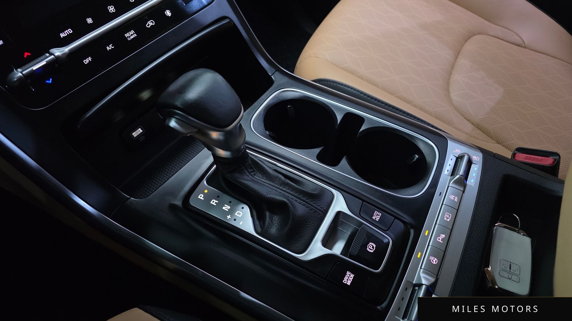 Kia Carnival 2021 — миниатюра 12