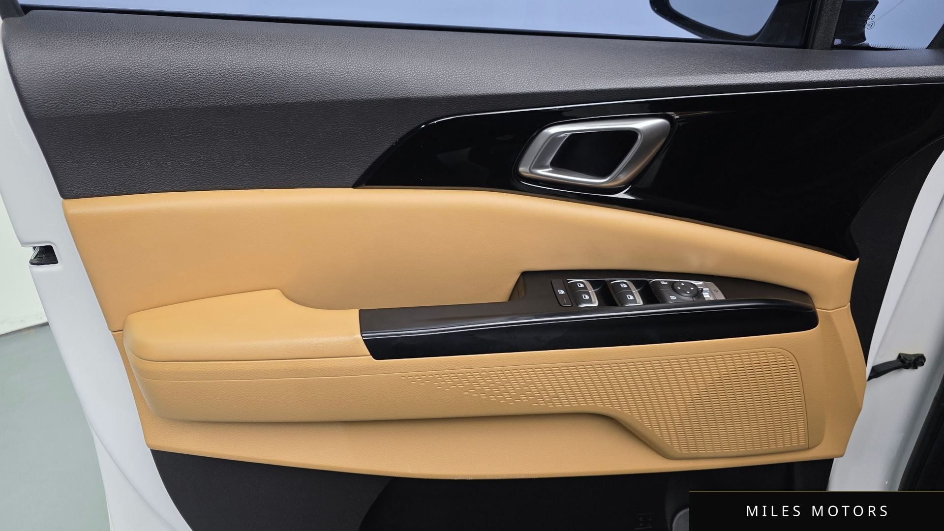 Kia Carnival 2021 — миниатюра 15