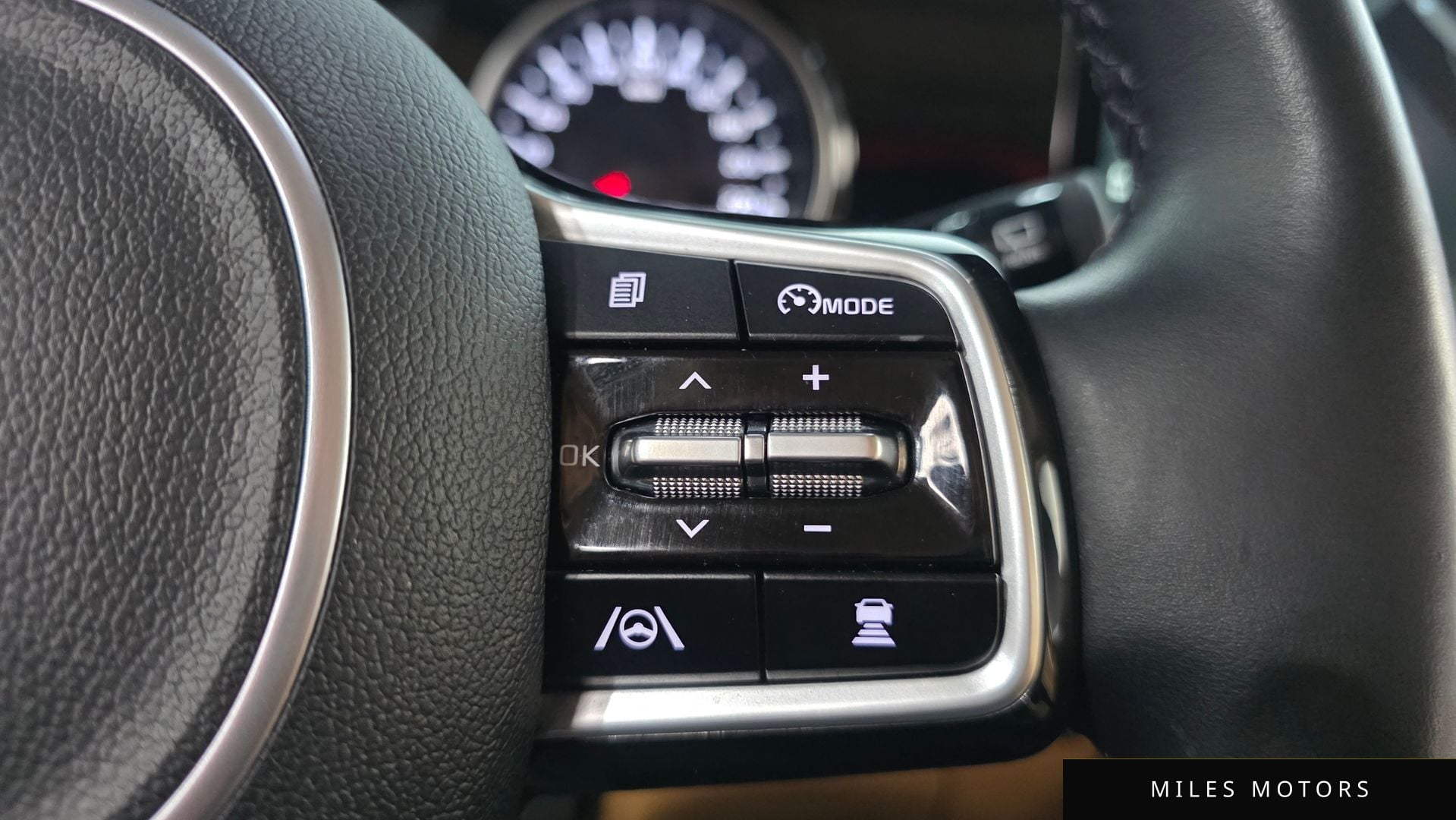 Kia Carnival 2021 — миниатюра 28