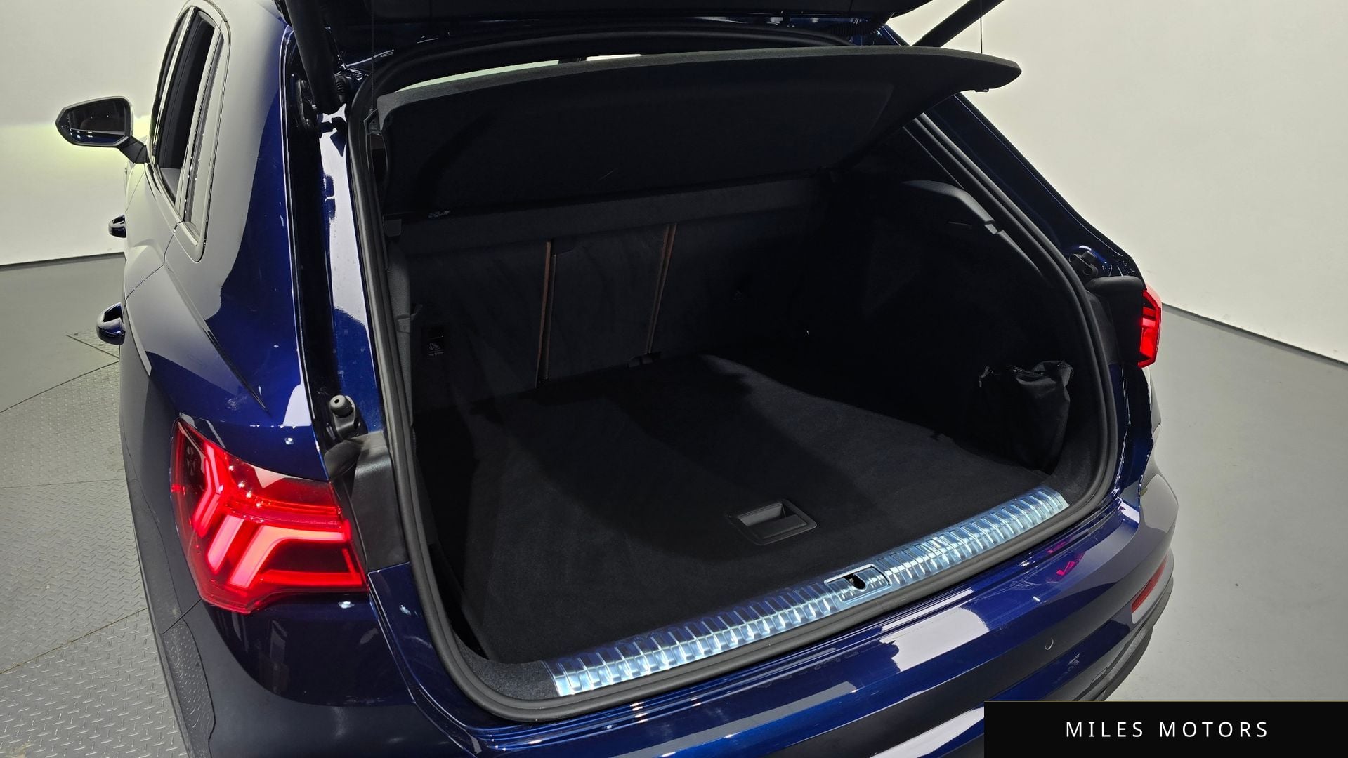Audi Q3 (F3) 2025 — миниатюра 26