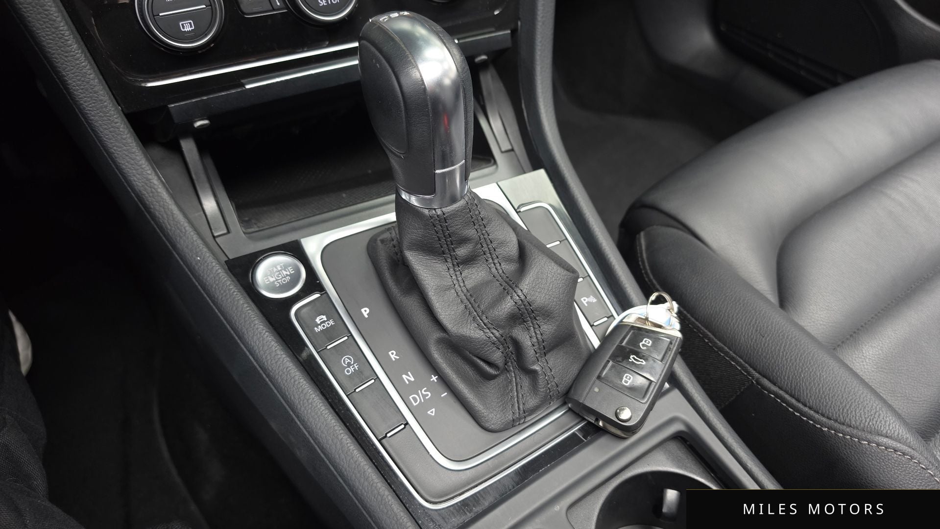 Volkswagen 골프 2014 — миниатюра 9