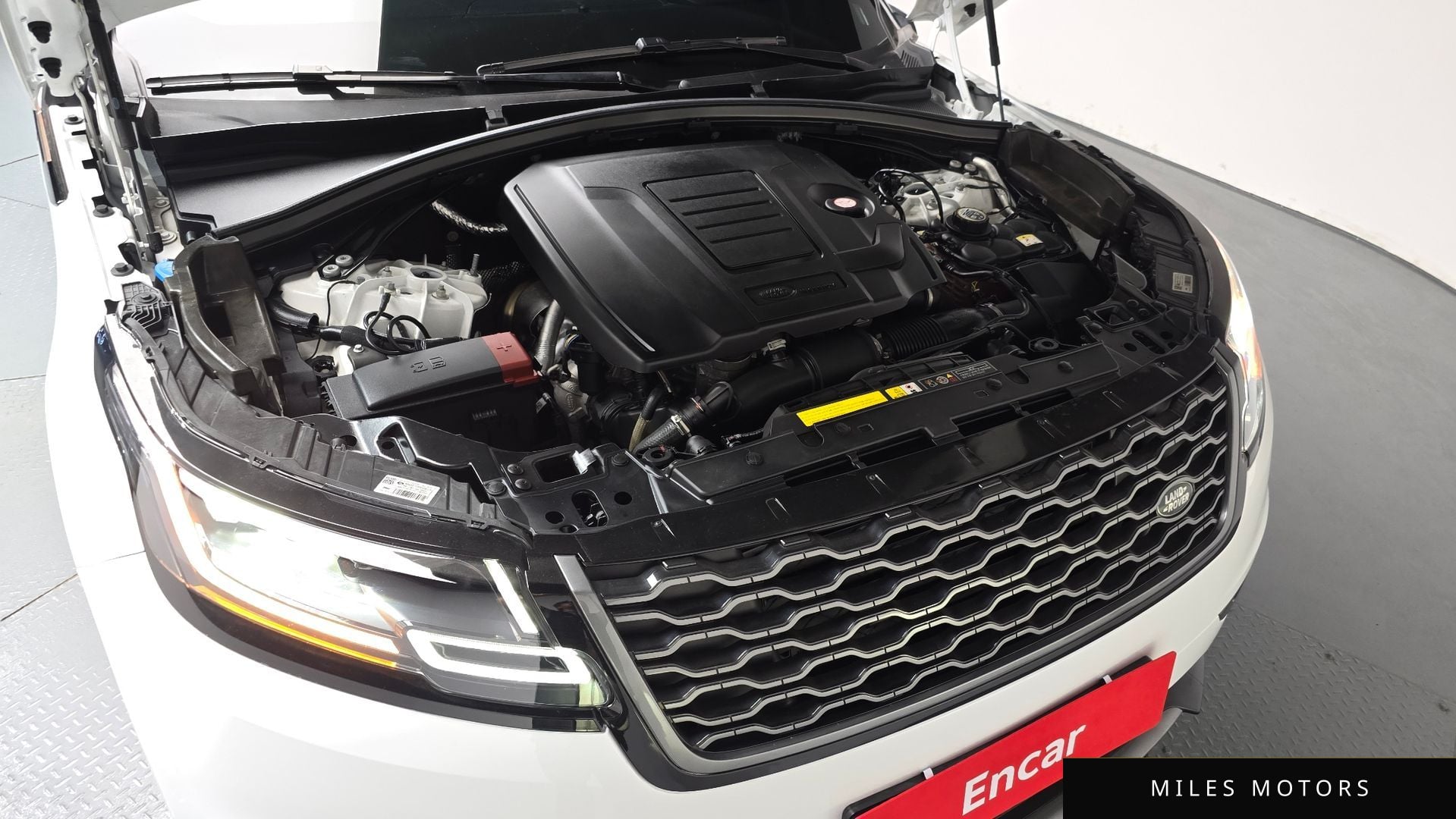 Land Rover Range Rover Velar 2023 — миниатюра 5