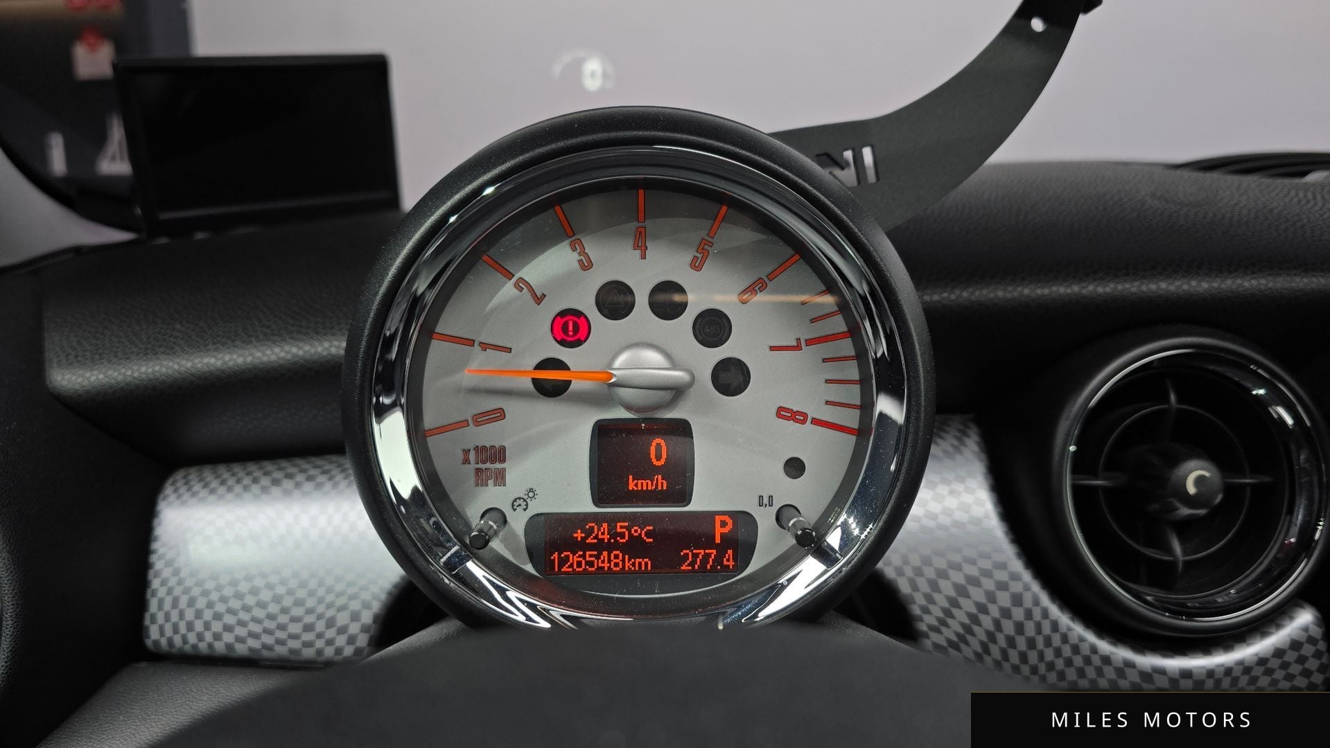 MINI Cooper S 2010 — миниатюра 8