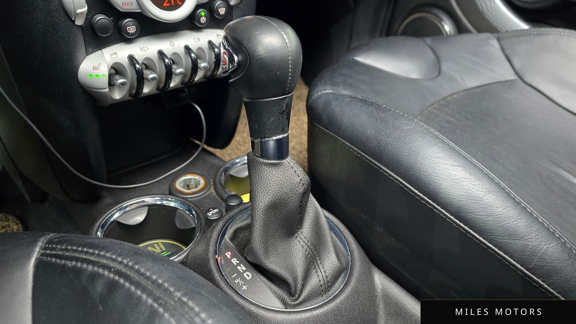 MINI Cooper S 2010 — миниатюра 9