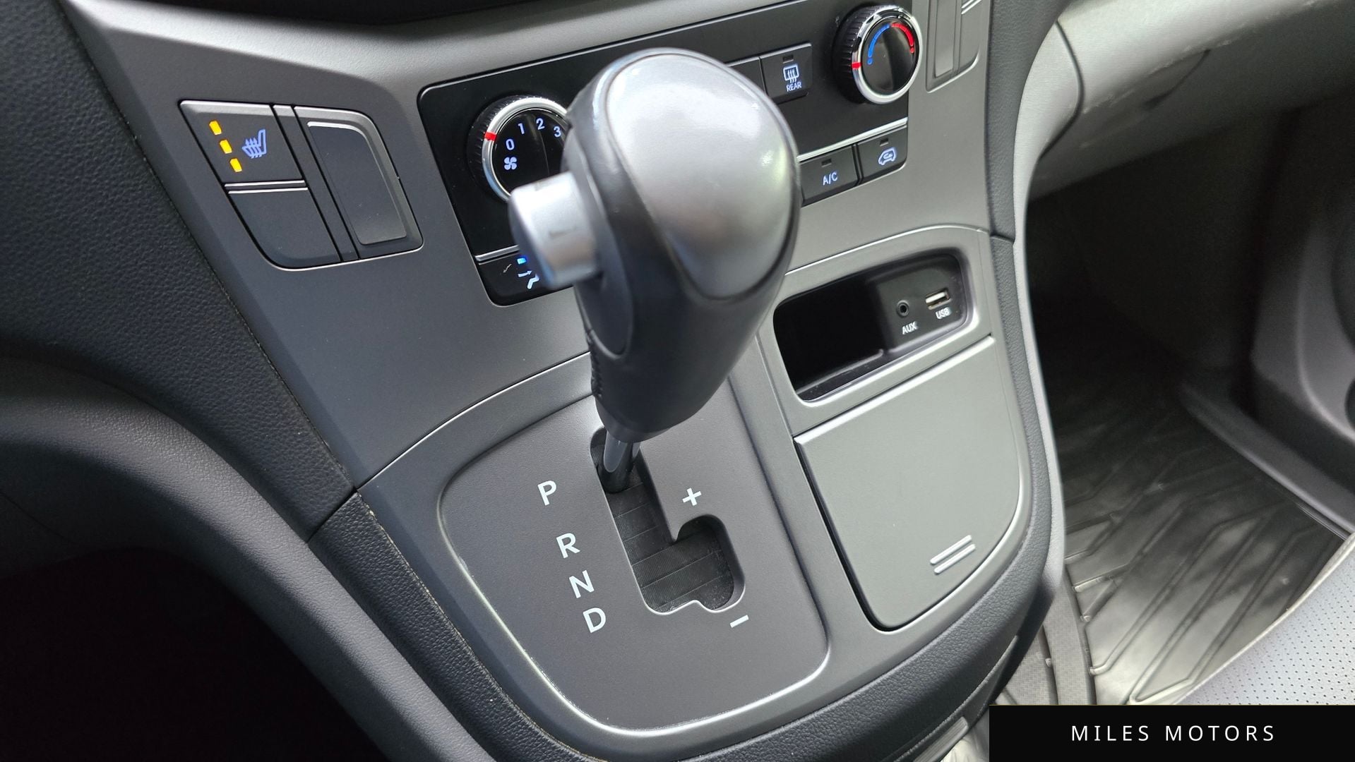 Hyundai Starex 2019 — миниатюра 12