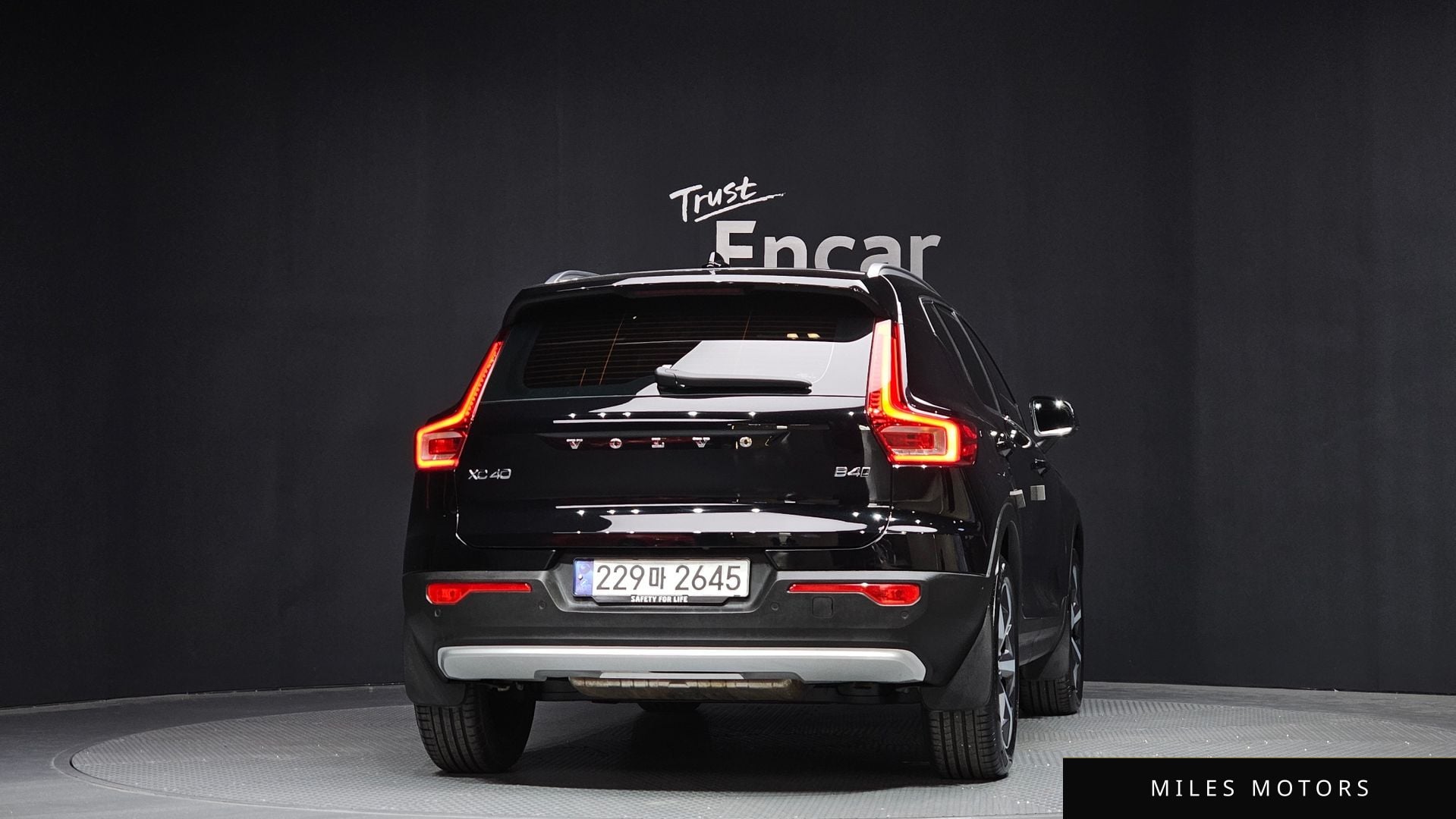 Volvo XC40 2024 — миниатюра 4