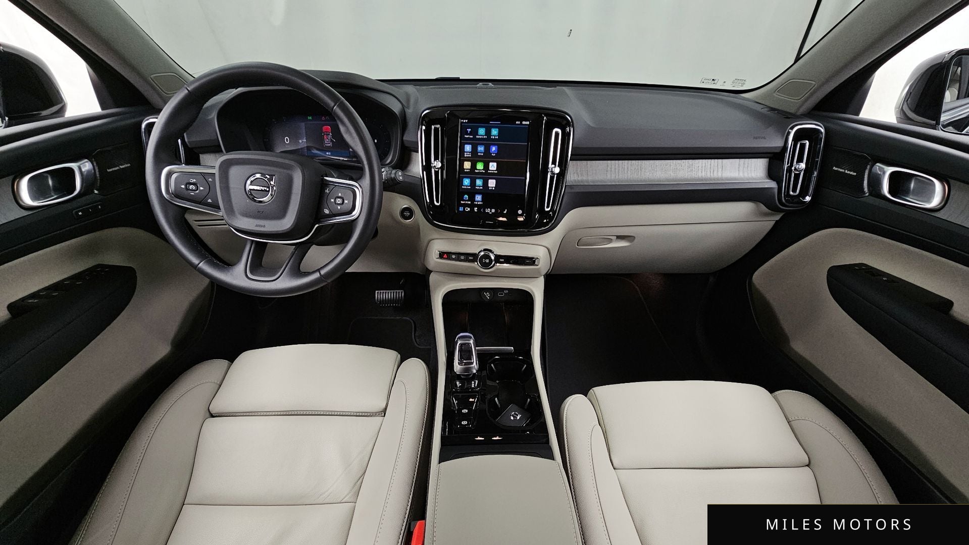Volvo XC40 2024 — миниатюра 10