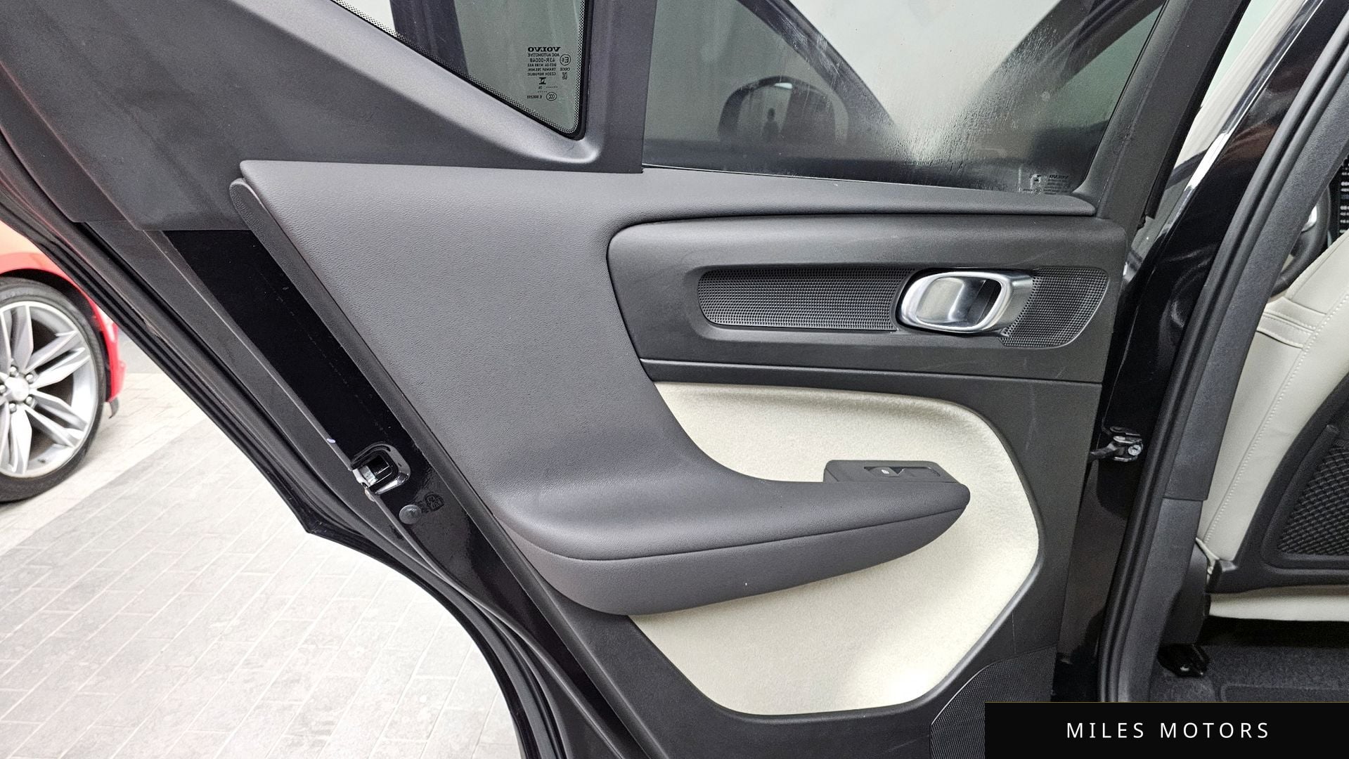 Volvo XC40 2024 — миниатюра 15