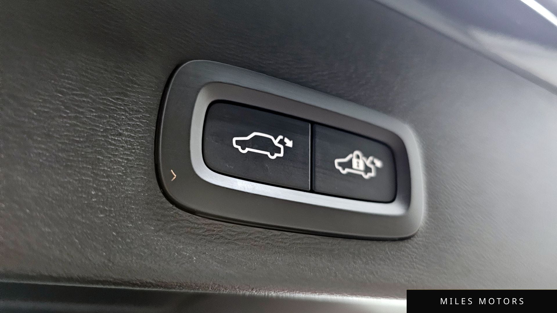Volvo XC40 2024 — миниатюра 31