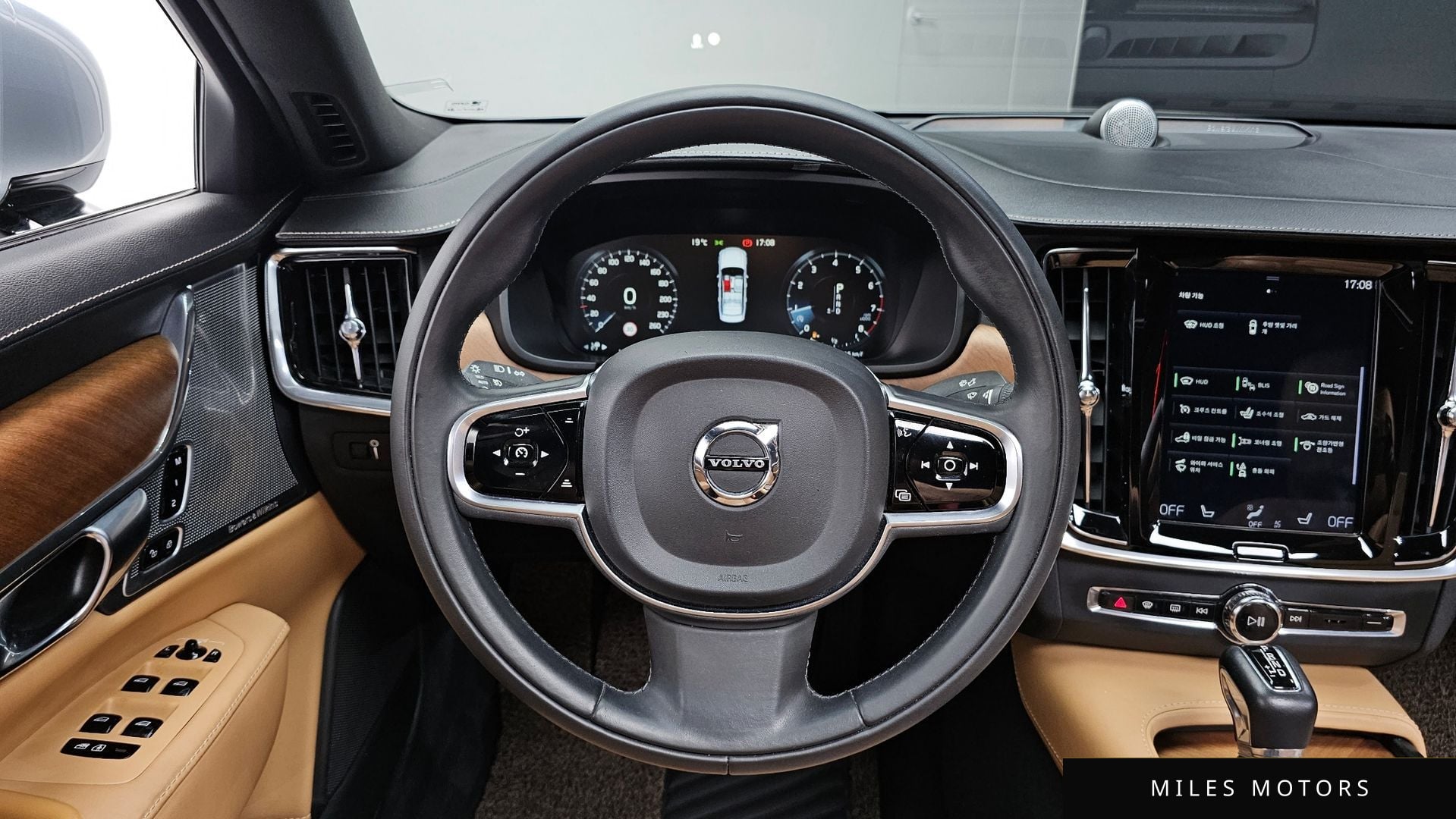 Volvo S90 2019 — миниатюра 19