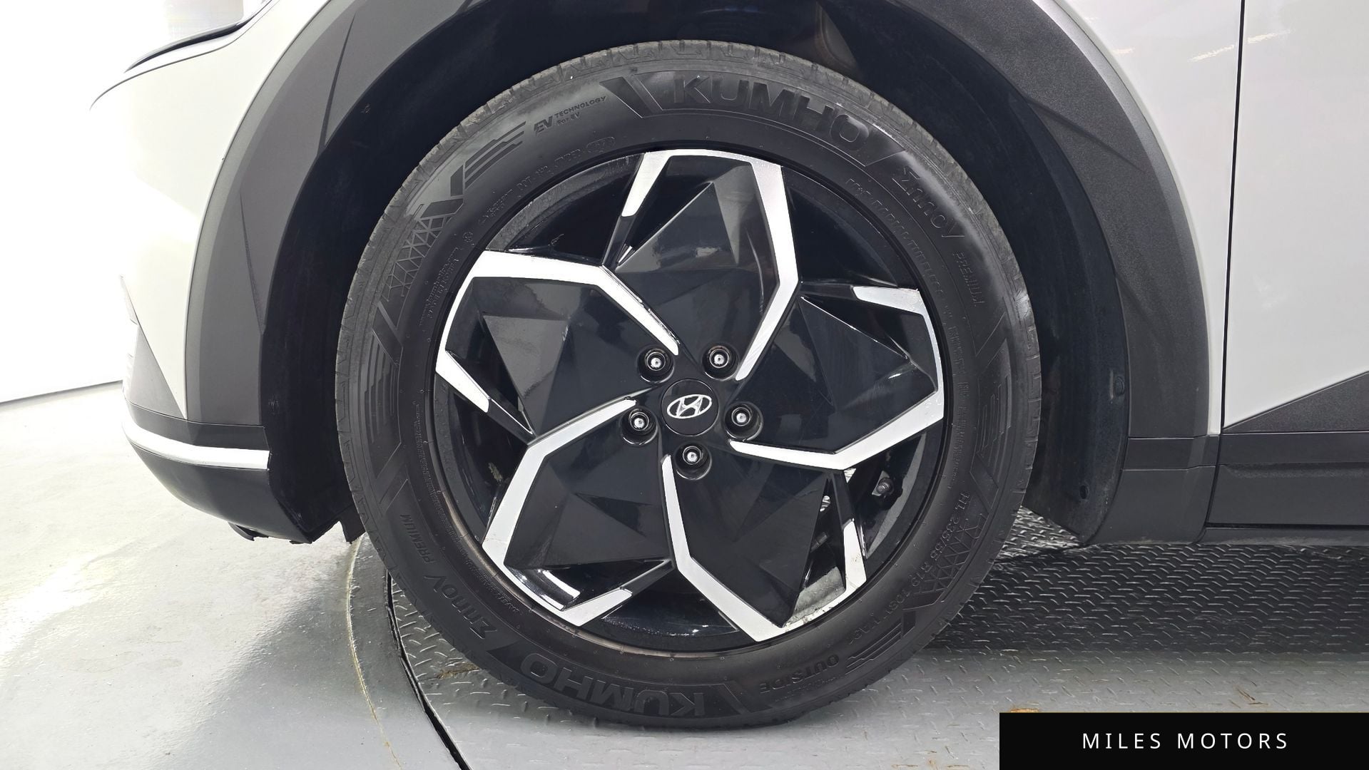 Hyundai Ioniq5 2022 — миниатюра 5