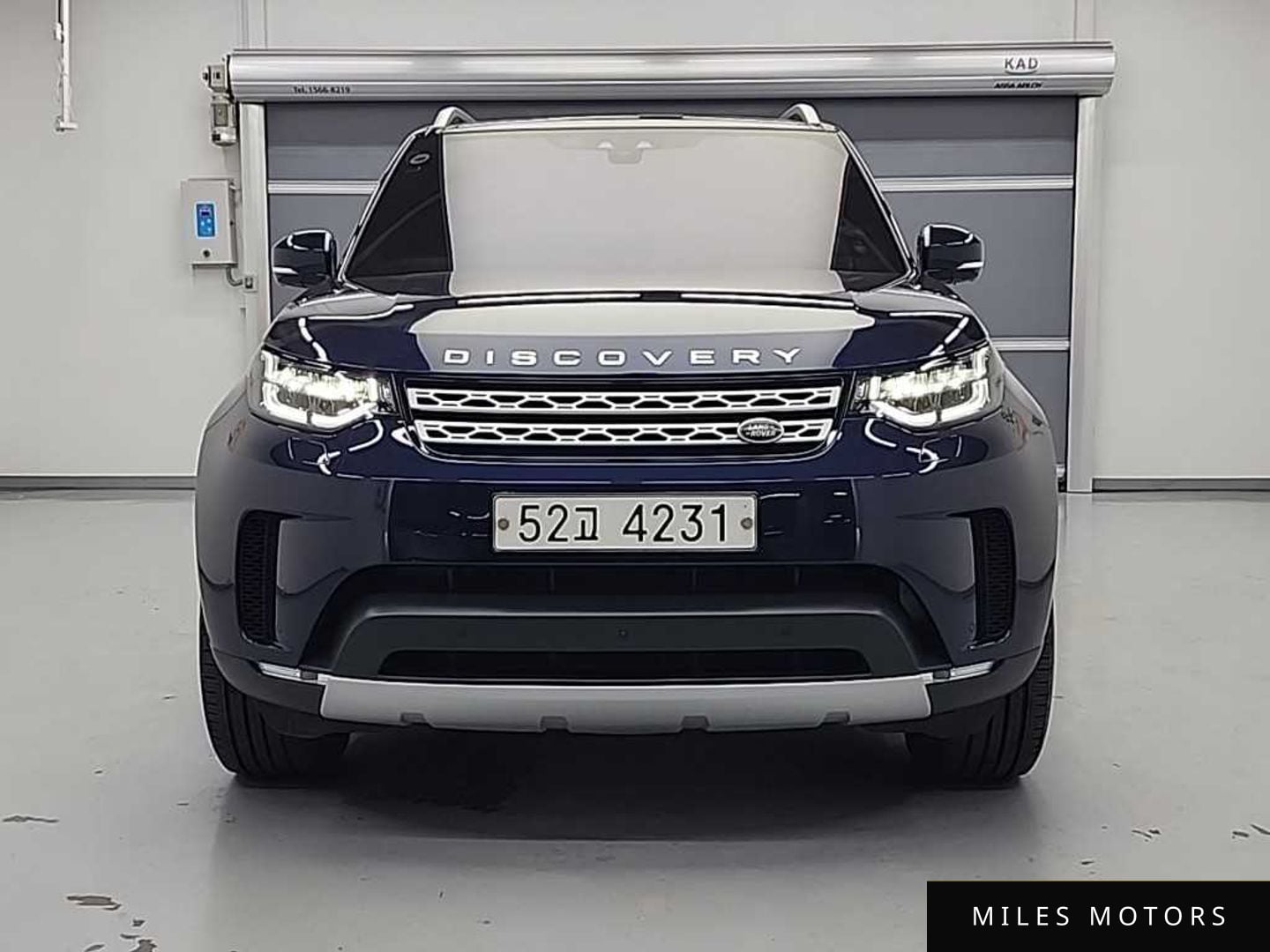 Land Rover Discovery 2018 — миниатюра 2